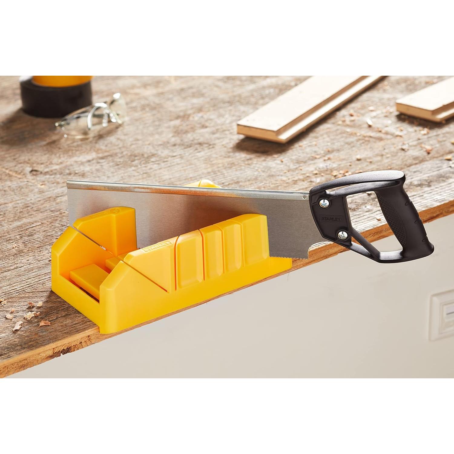 Caja de Almacenamiento de Sierra STANLEY 1-19-800 Negra