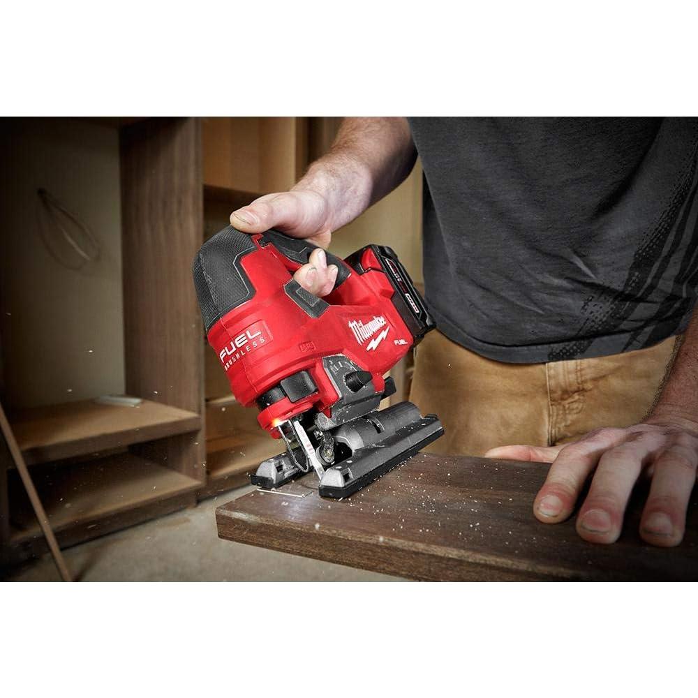 Sierra de calar D-Handle Milwaukee M18 FUEL 18V 5.9kg