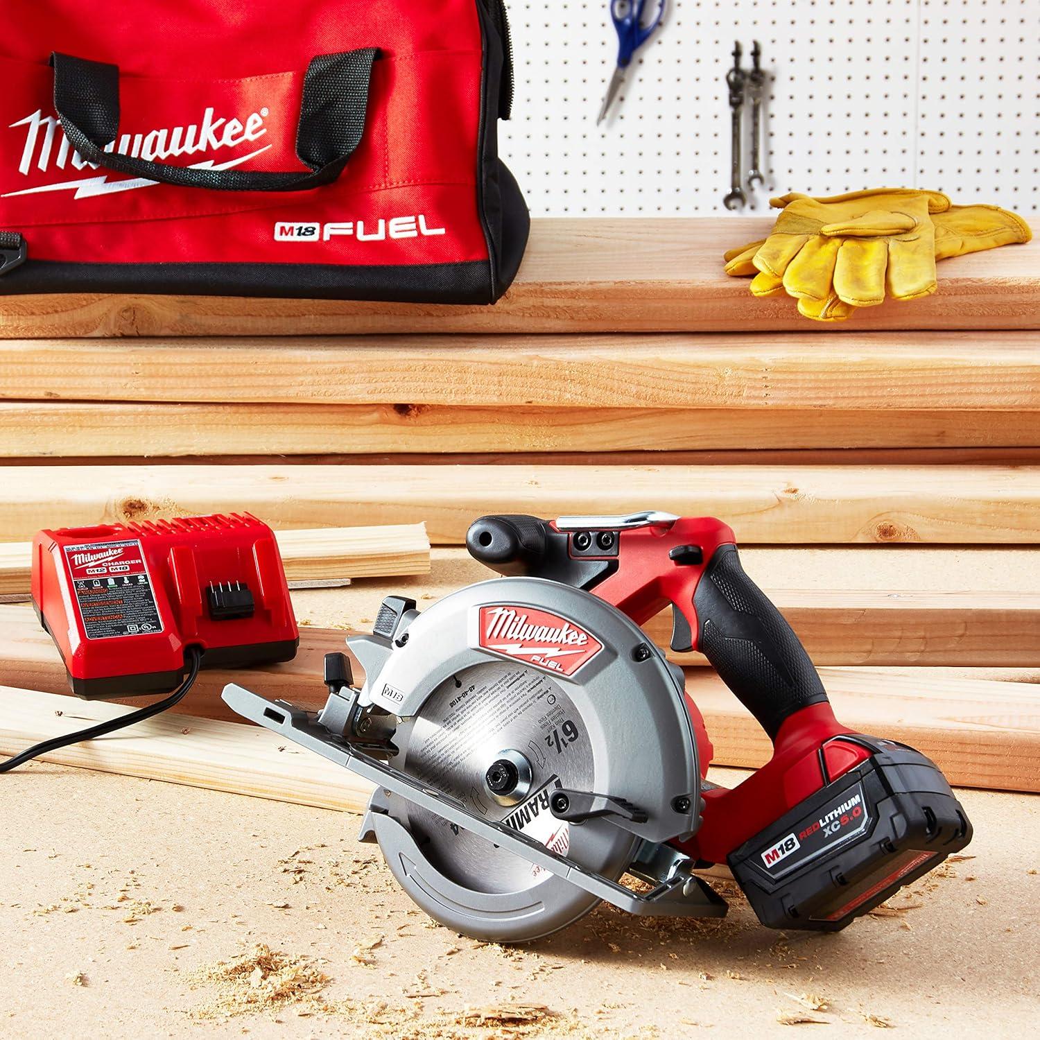 Sierra Circular Milwaukee M18 Fuel 6.5" con Batería