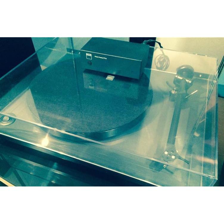 Preamplificador de Phono NAD PP 2e - Bajo Ruido, Apagado Automático