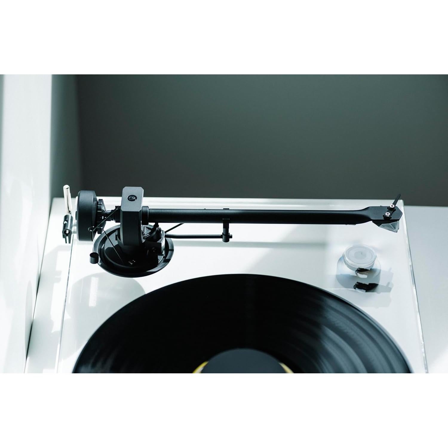 Tocadiscos Pro-Ject XA B Acrílico con Brazo de Aluminio 25.4cm