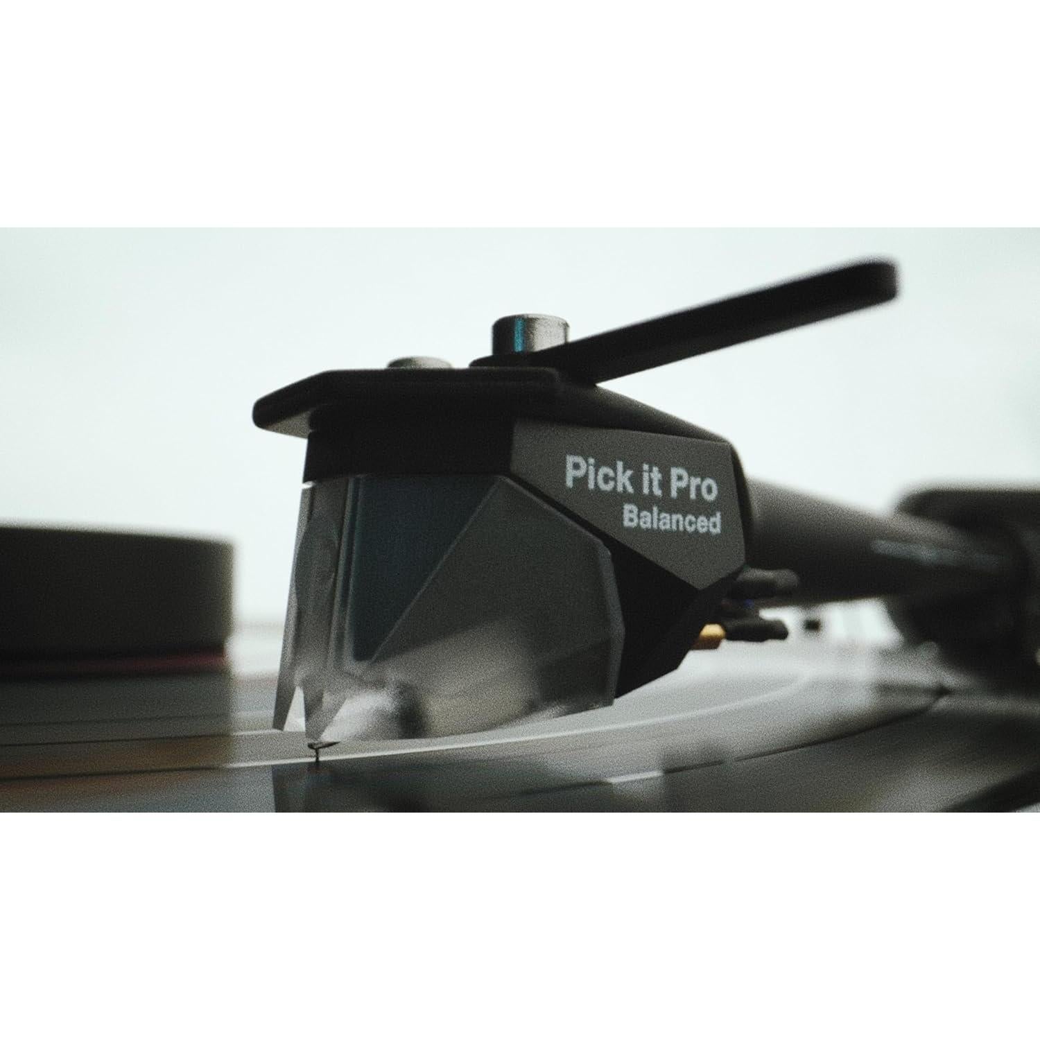 Tocadiscos Pro-Ject XA B Acrílico con Brazo de Aluminio 25.4cm