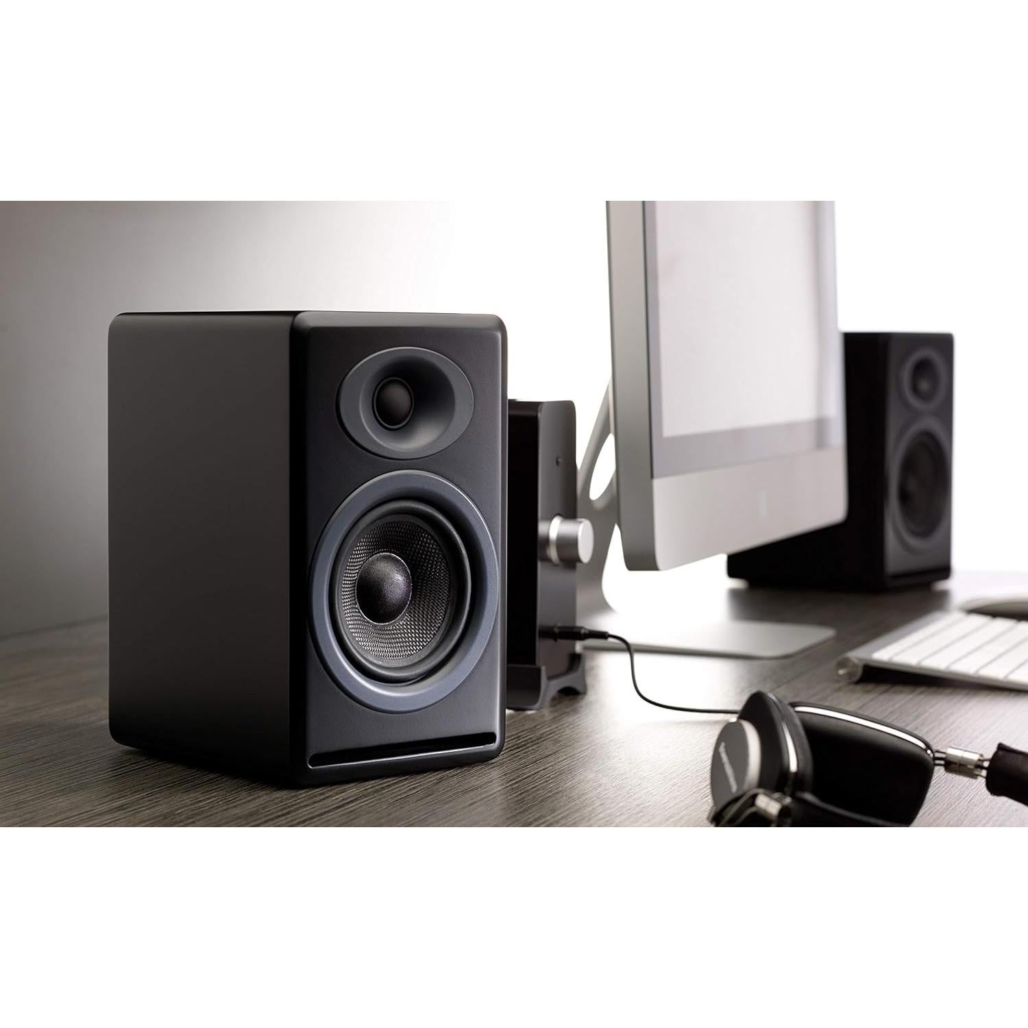 Altavoces Pasivos Audioengine P4 de Madera 2 Vías 2.72 kg Negro