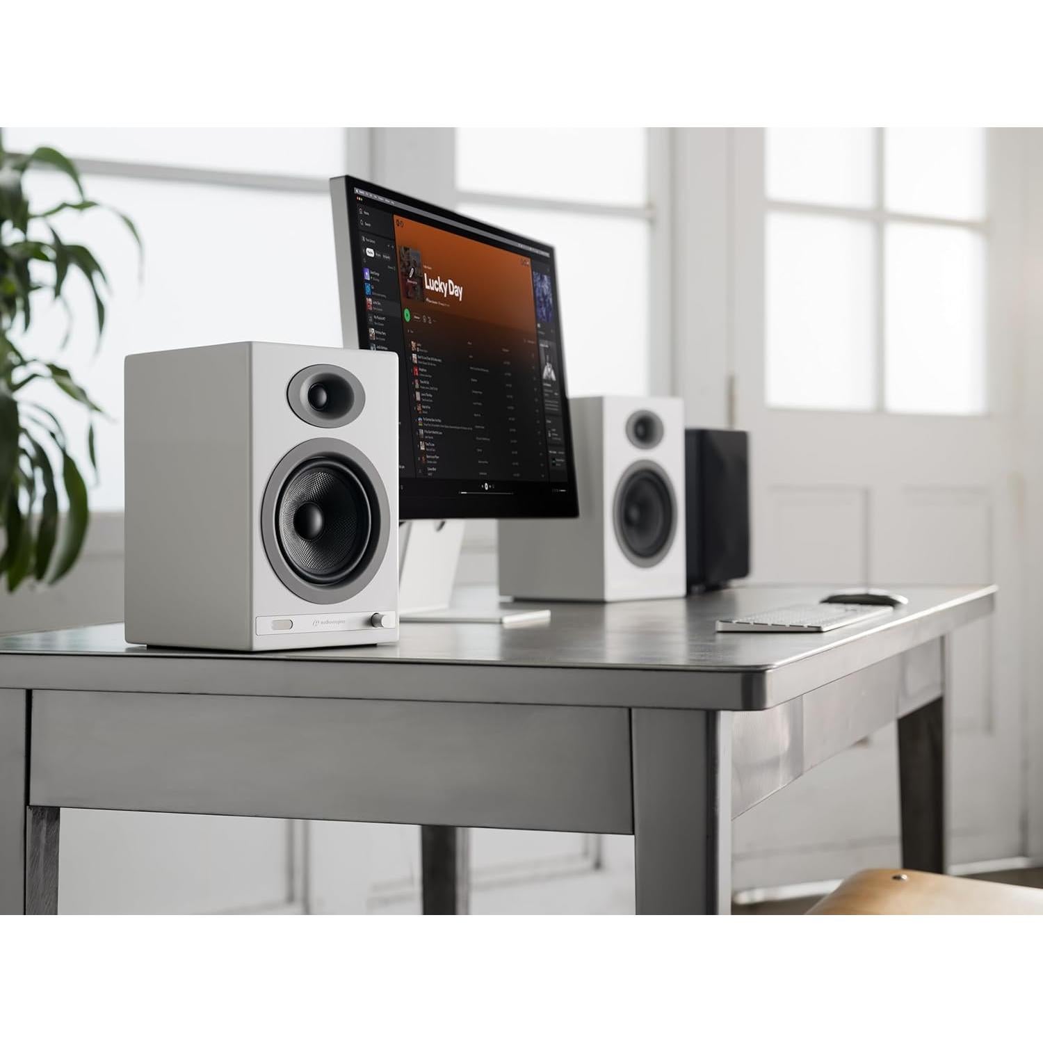 Altavoces de Estantería Audioengine HD5 + Subwoofer S8