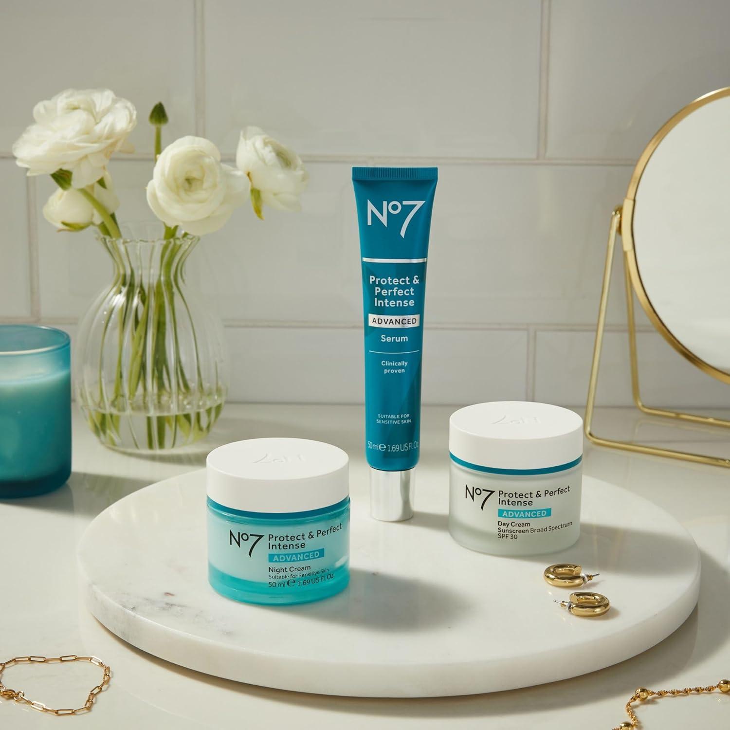 Crema Facial No7 Protect & Perfect 47.6g - Hidratante SPF 30