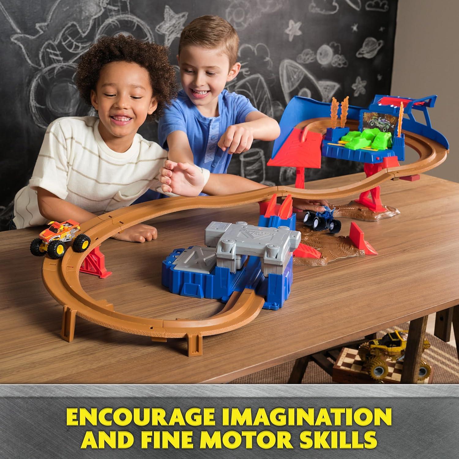 Juego de Mesa Monster Jam Supercharge Speedway con 2 Camiones 1:64