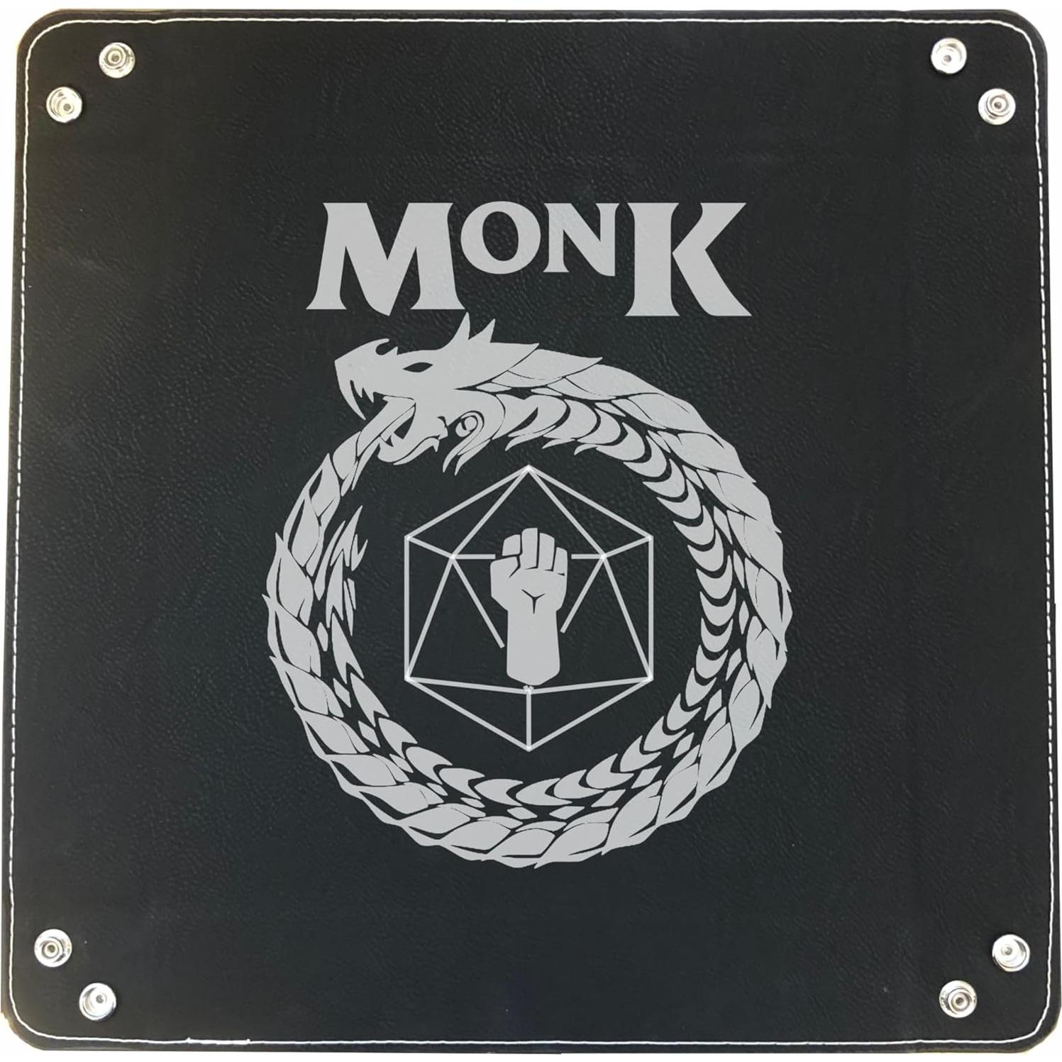 Bandeja de Dados DND Grabada en Cuero Sintético Negro 32.7cm