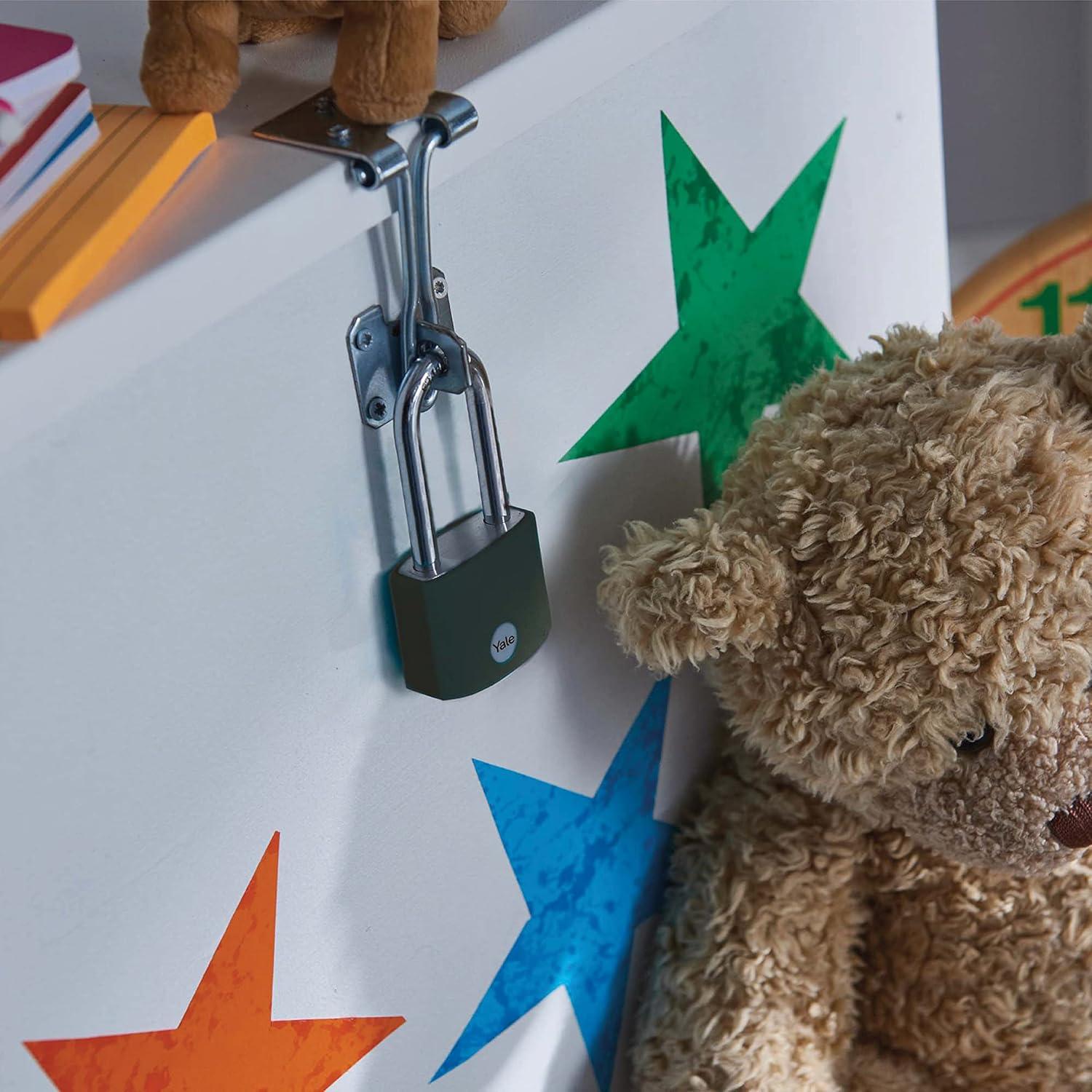 Candado Yale de Aluminio 42mm con Grillete 56mm y 3 Llaves