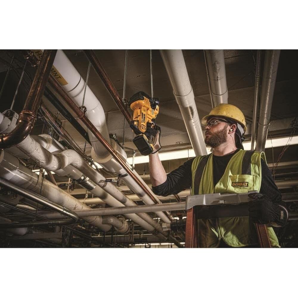 Cortadora de Varilla Roscada Inalámbrica DEWALT DCS350B 20V