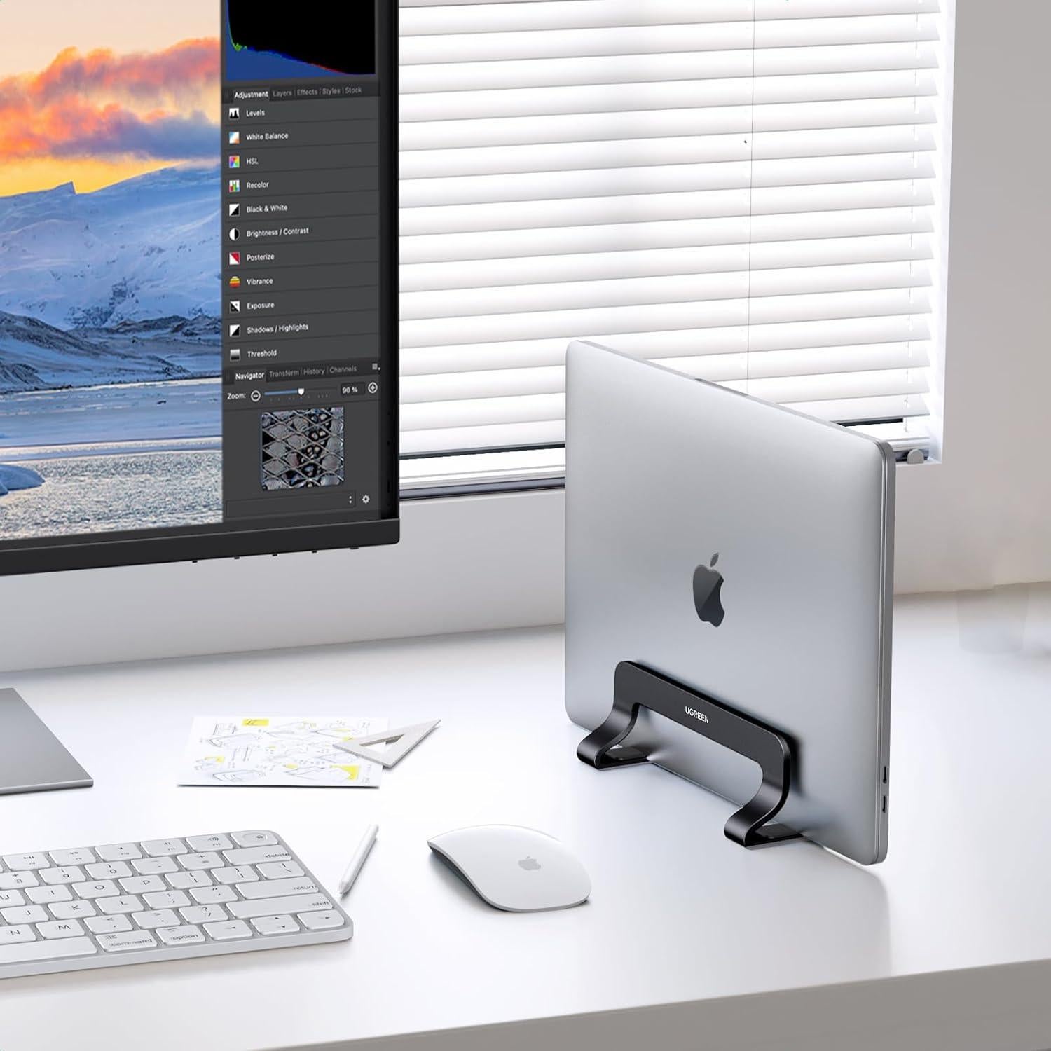 Soporte Vertical UGREEN para Laptop hasta 43.9 cm Negro