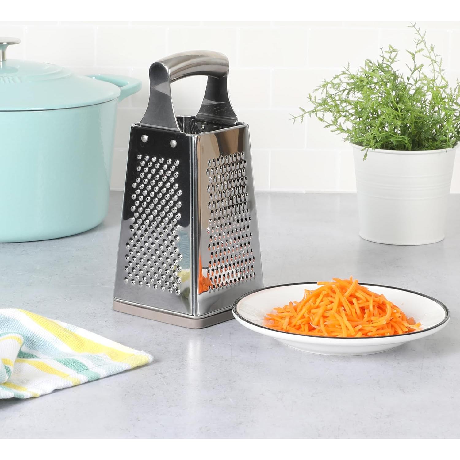 Rallador de caja de acero inoxidable Martha Stewart 25.4 cm