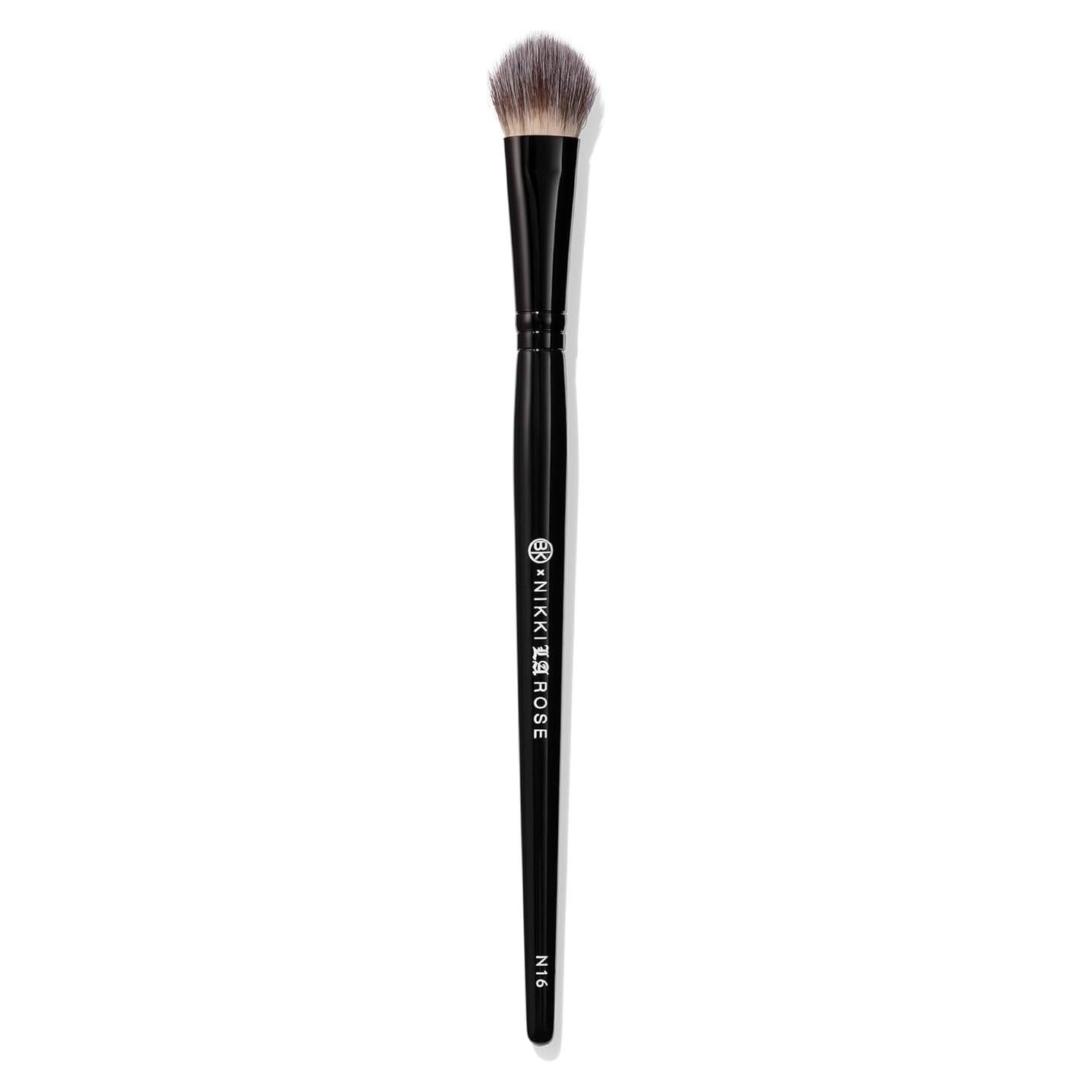 Brocha de Corrector BK Beauty N16 Nikki La Rose - Precisión y Mezcla