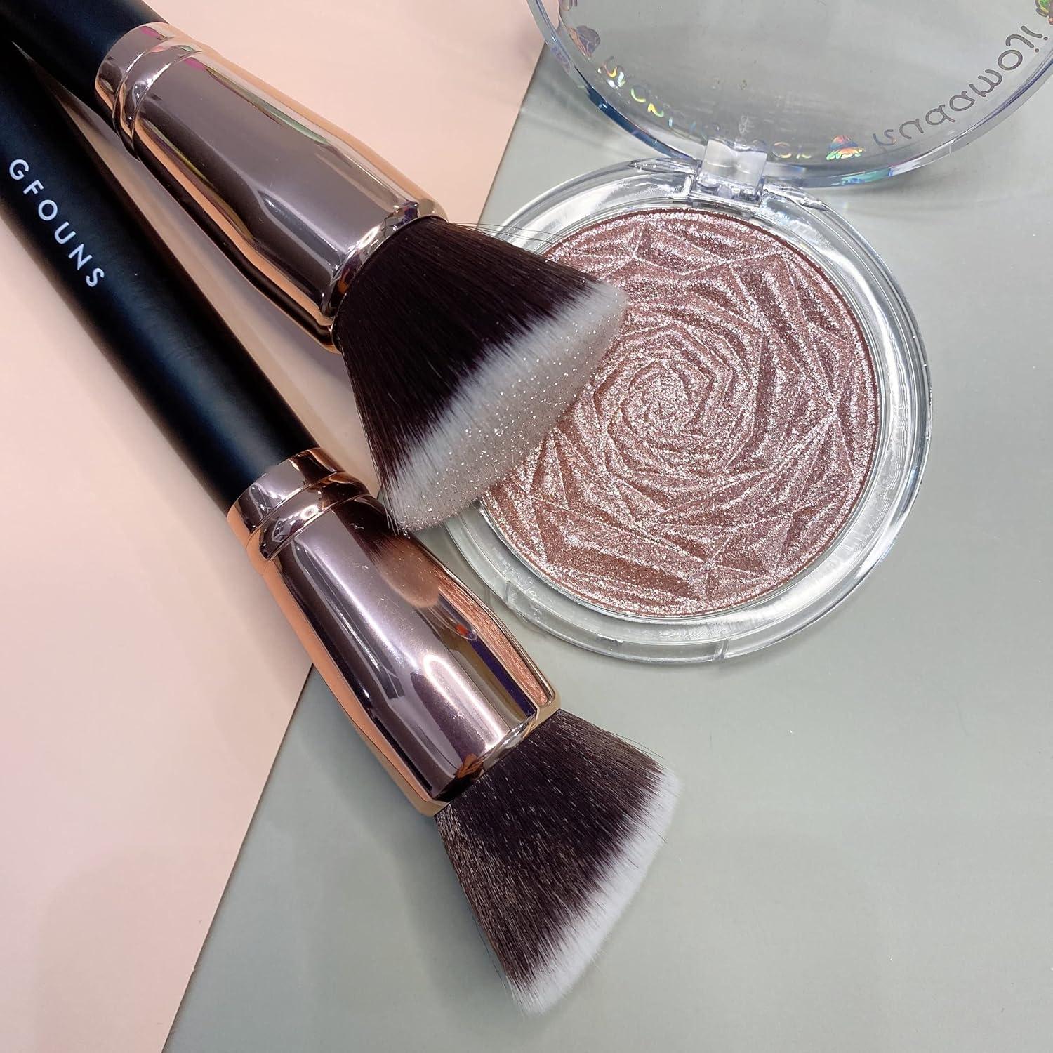 Brocha Kabuki Angulada GFOUNS para Base Líquida y Polvo