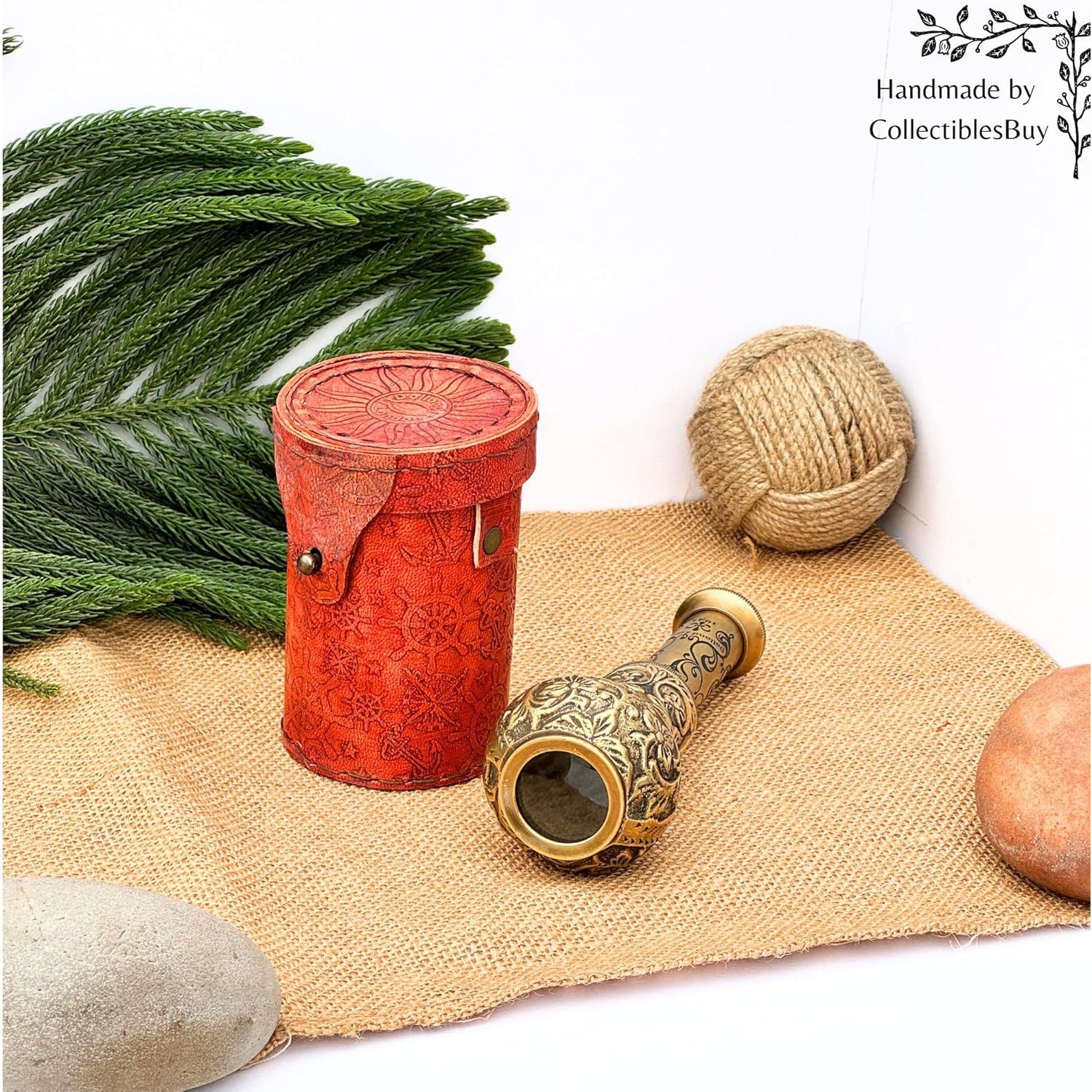 Telescopio de Mano Antiguo de Latón y Cuero 15.24 cm