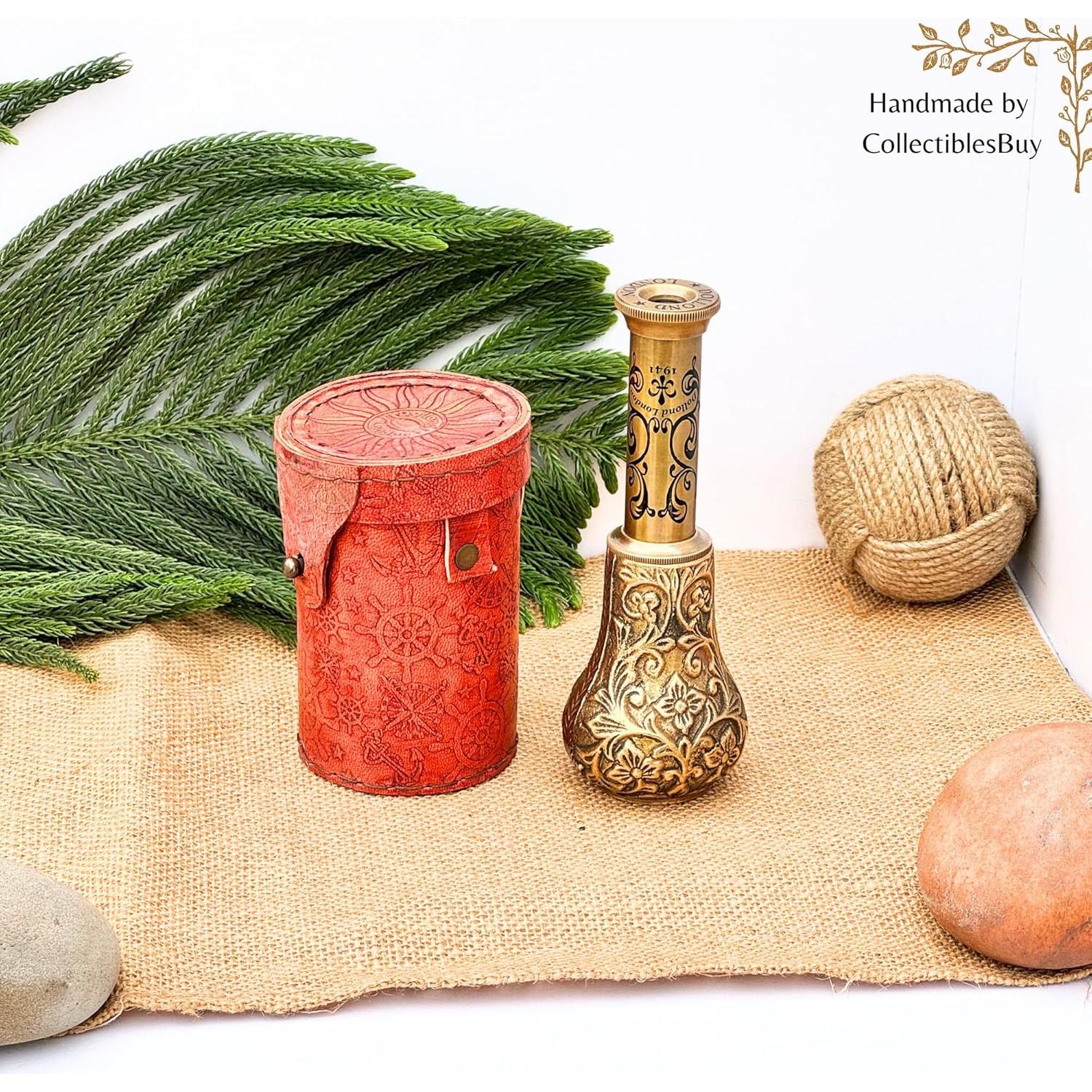 Telescopio de Mano Antiguo de Latón y Cuero 15.24 cm