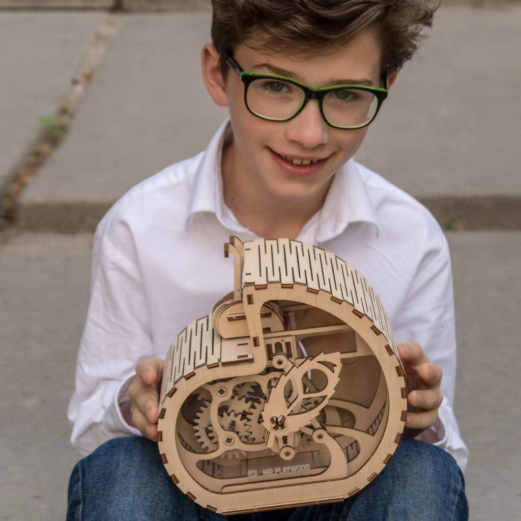 Modelo Mecánico Caracol de Madera Wise Elk 83 Piezas