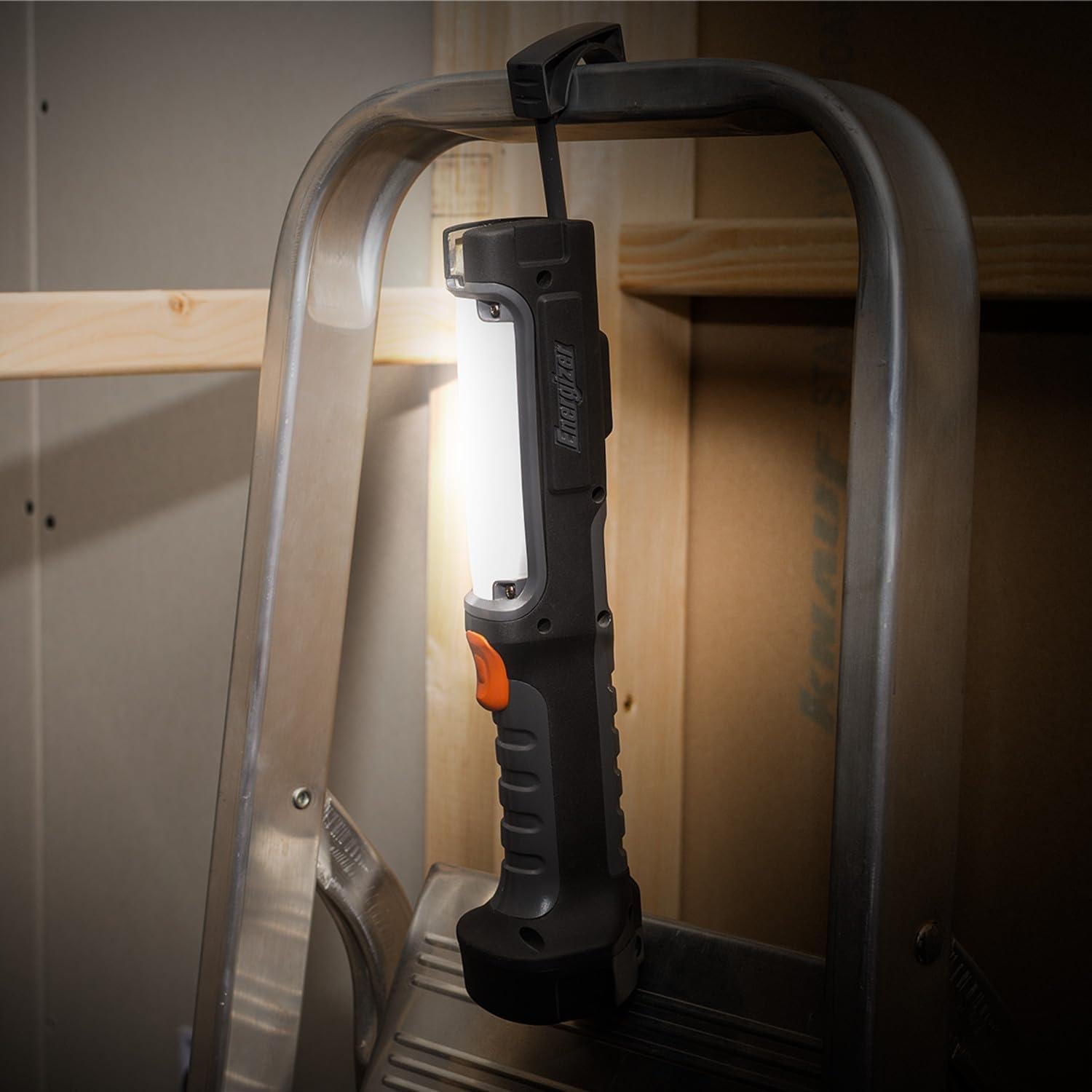 Linterna LED Energizer HC-550, 550 Lúmenes, Resistente al Agua