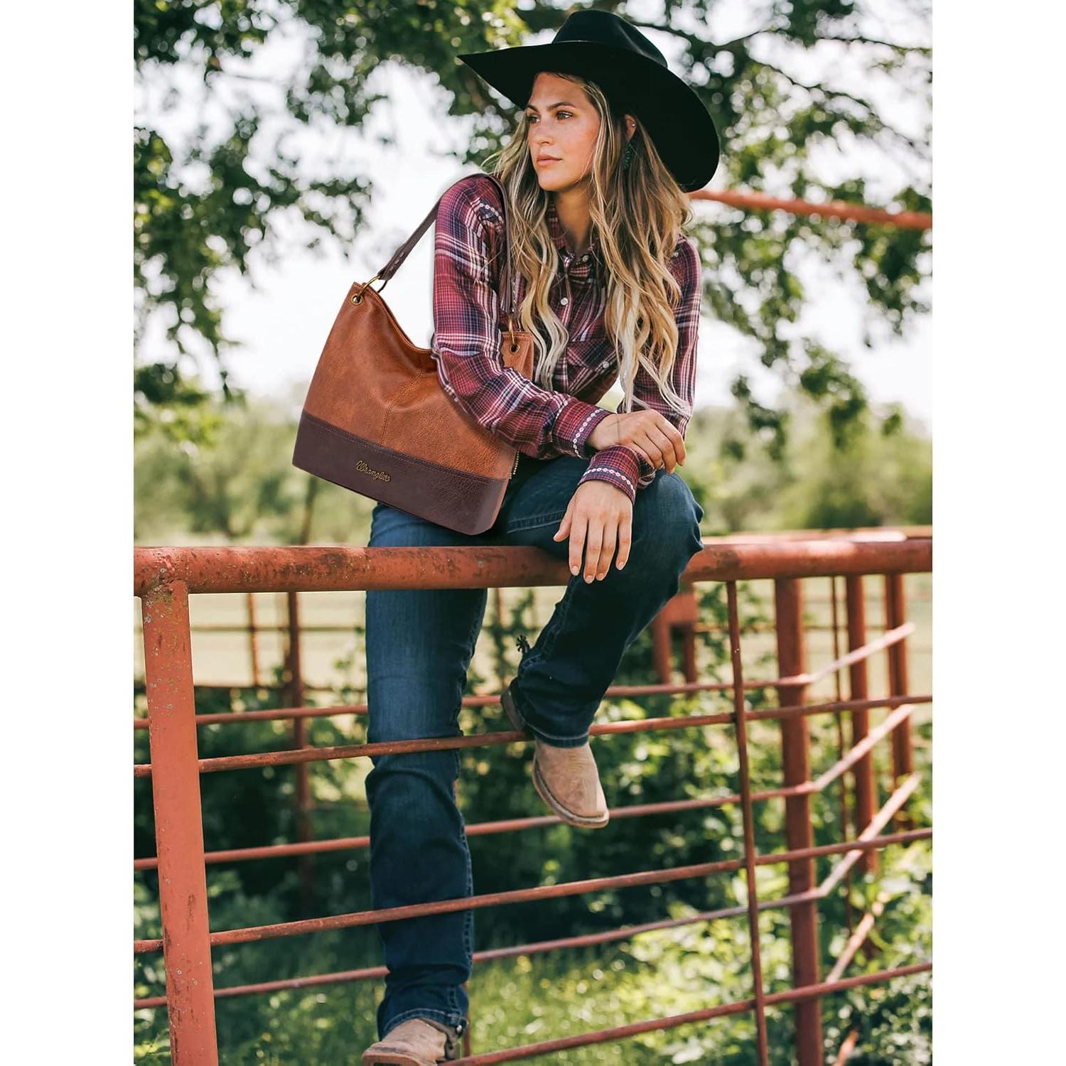 Bolso Hobo Wrangler de Cuero Vegano Bicolor para Mujeres