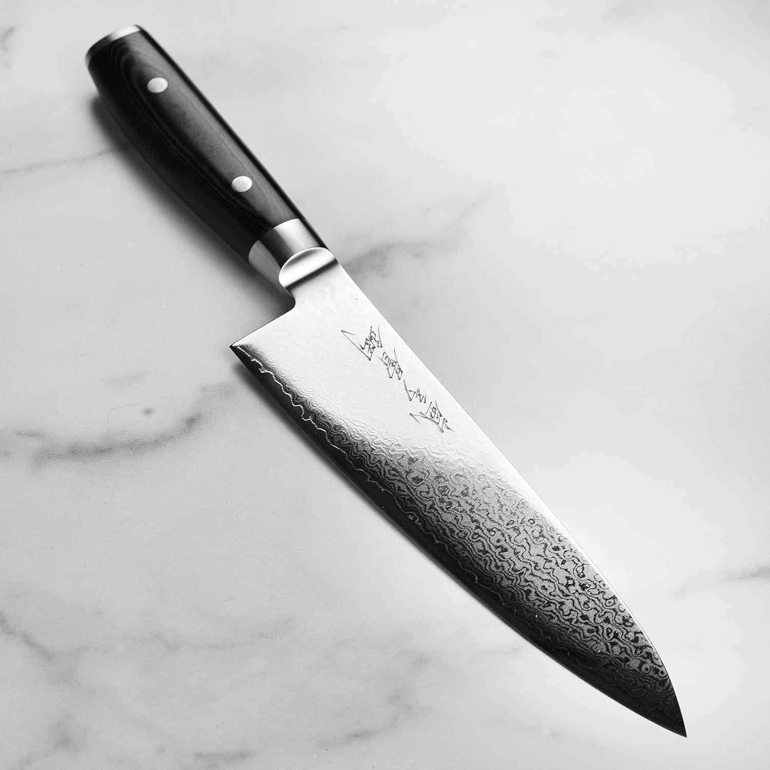 Cuchillo de Chef Yaxell Ran Plus 20.32 cm Damasco VG10 Japonés