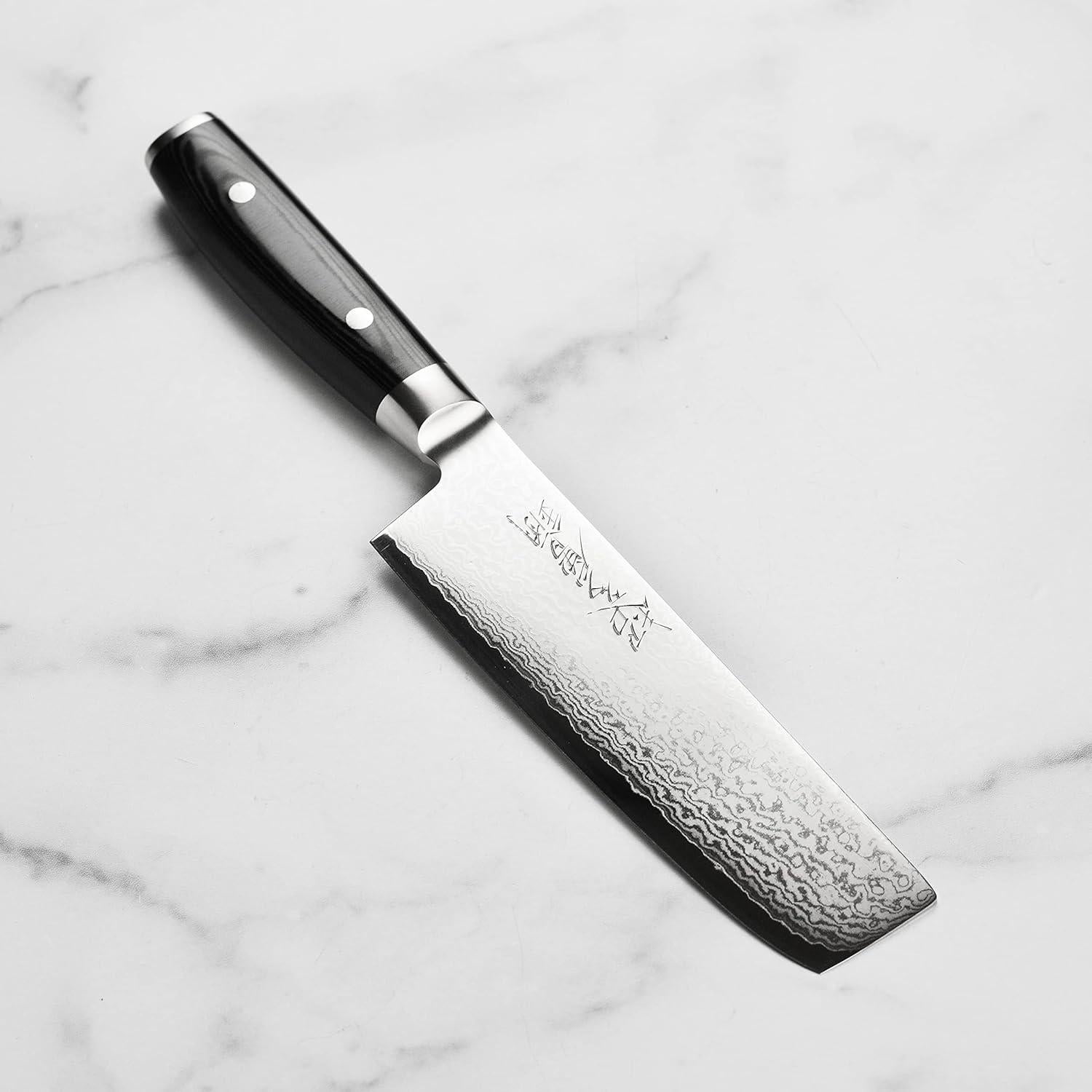 Cuchillo Nakiri Yaxell Ran Plus 16.5 cm Damasco Hecho en Japón