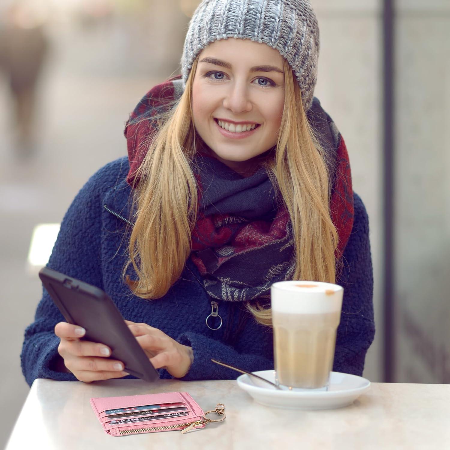 Tarjetero Delgado Sodsay para Mujeres Rosa con Llave