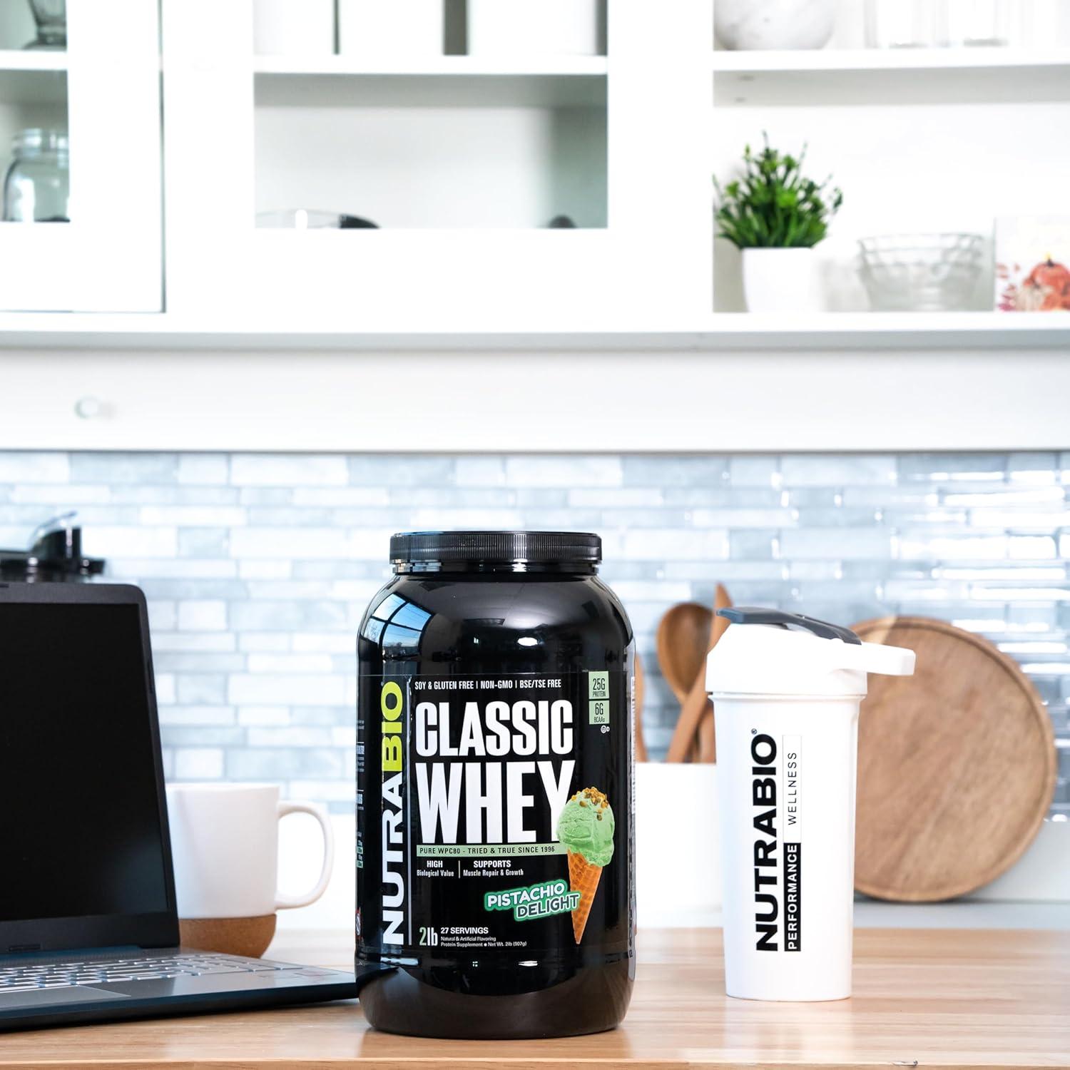 Proteína de Suero NutraBio Classic Whey 0.91 kg Sabor Pistacho
