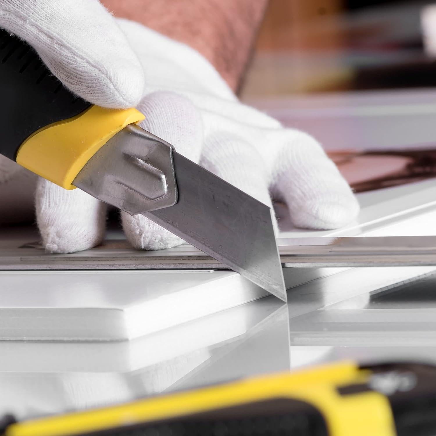 Cuchillo Utility T TOVIA 25MM con 20 Hojas SK5 Reemplazables