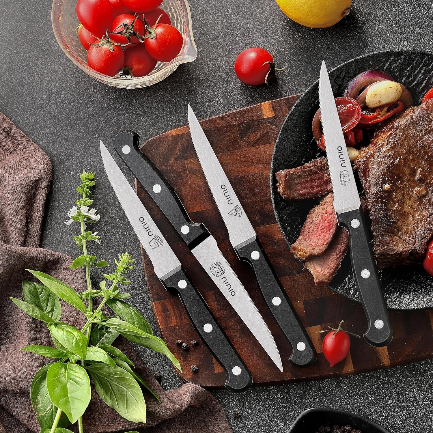 Juego de 4 cuchillos para carne OLULU de acero inoxidable