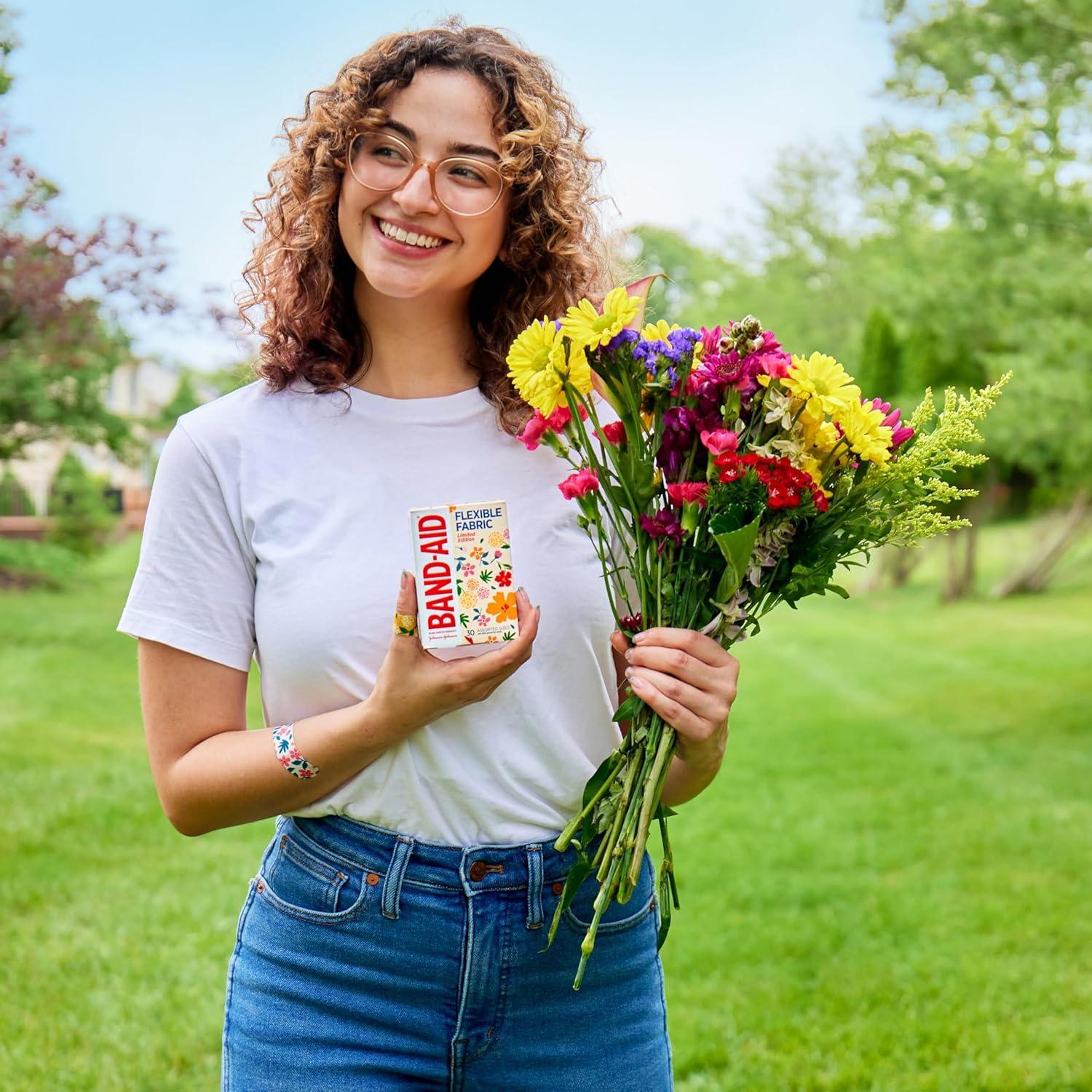 Vendajes Adhesivos de Tela Flexible Band-Aid 30 ct Flores