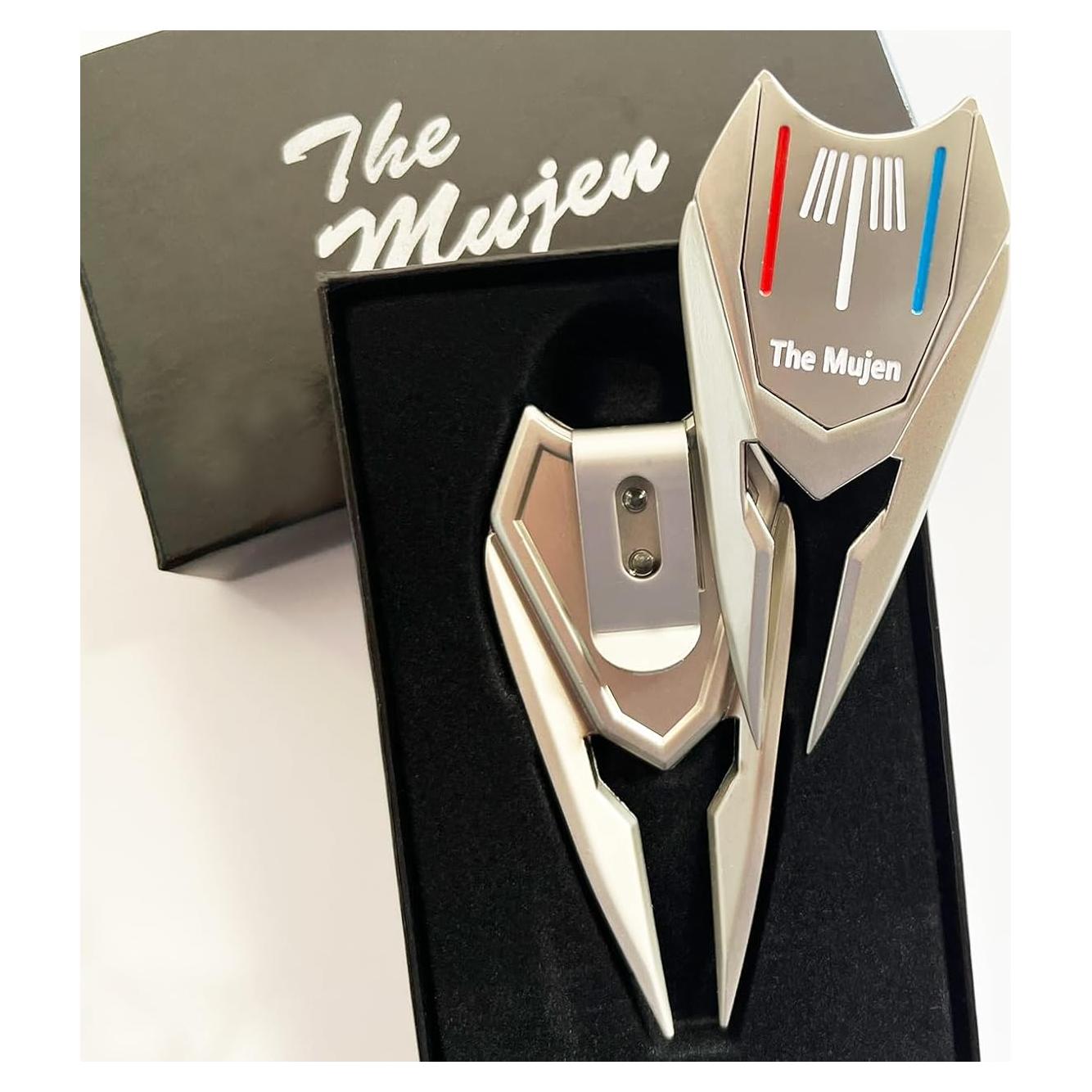 Marcador de Pelota de Golf The Mujen con Herramienta de Divot