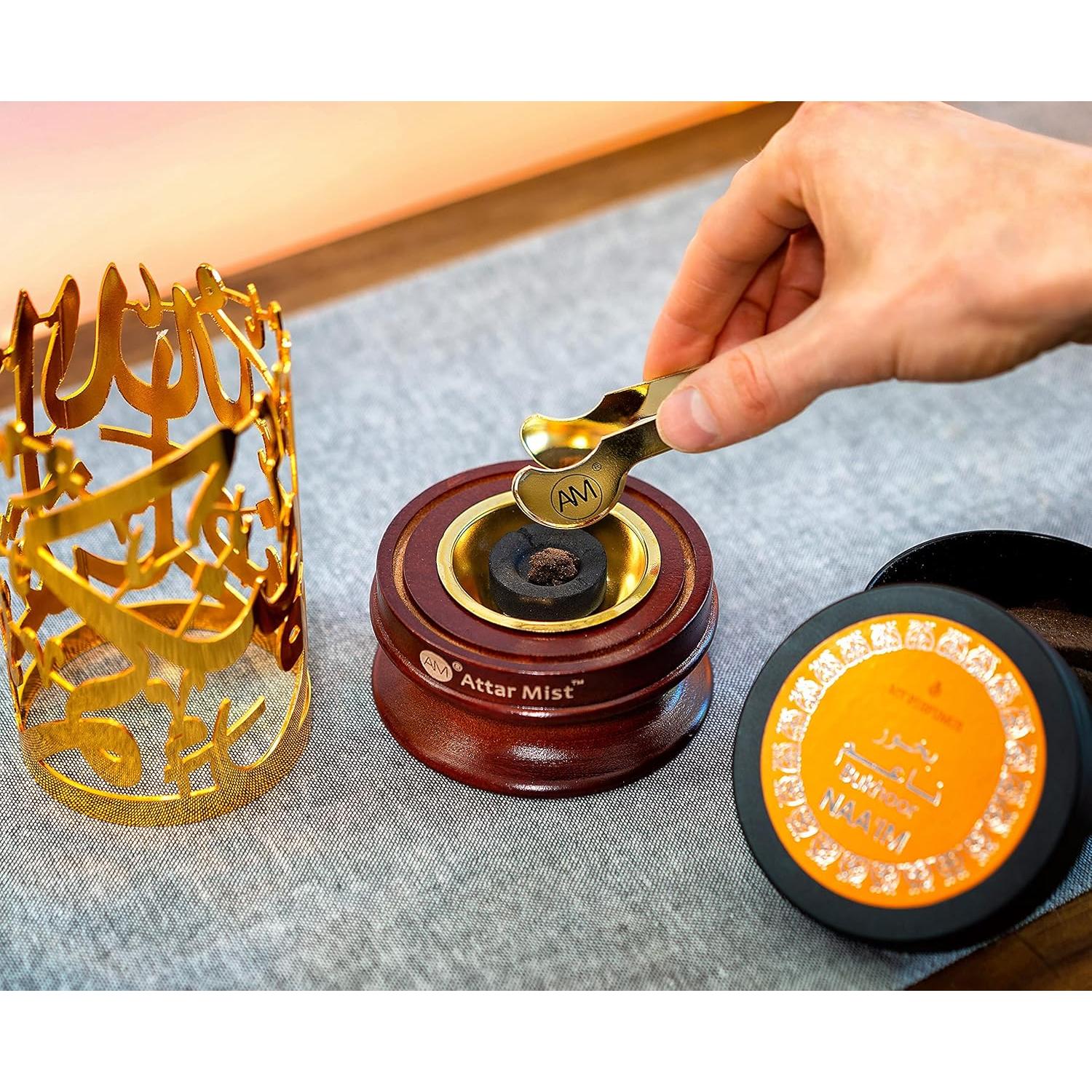 Quemador de Incienso AM Bakhoor Caligrafía Oro - Base de Madera