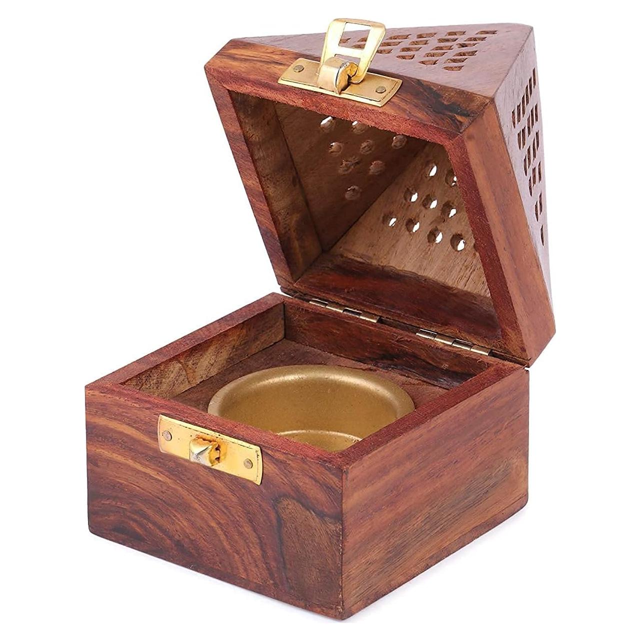 Soporte de Incienso Pirámide Madera PAM Herbals 10cm