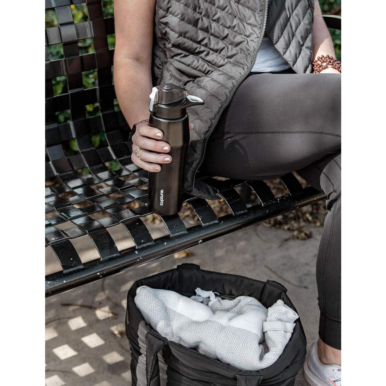 Botella de Agua Cupture 22 oz Acero Inoxidable Aislada