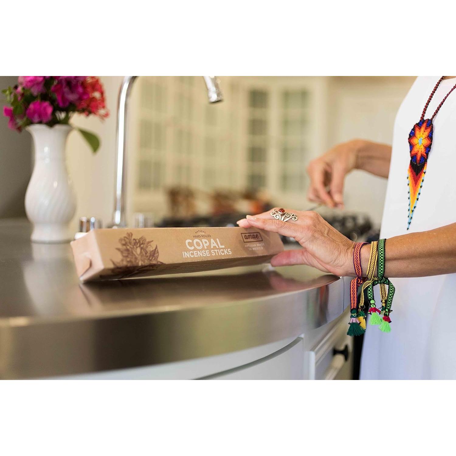 Incienso de Copal Blanco Puro Amae - 20 Varitas Hechas a Mano