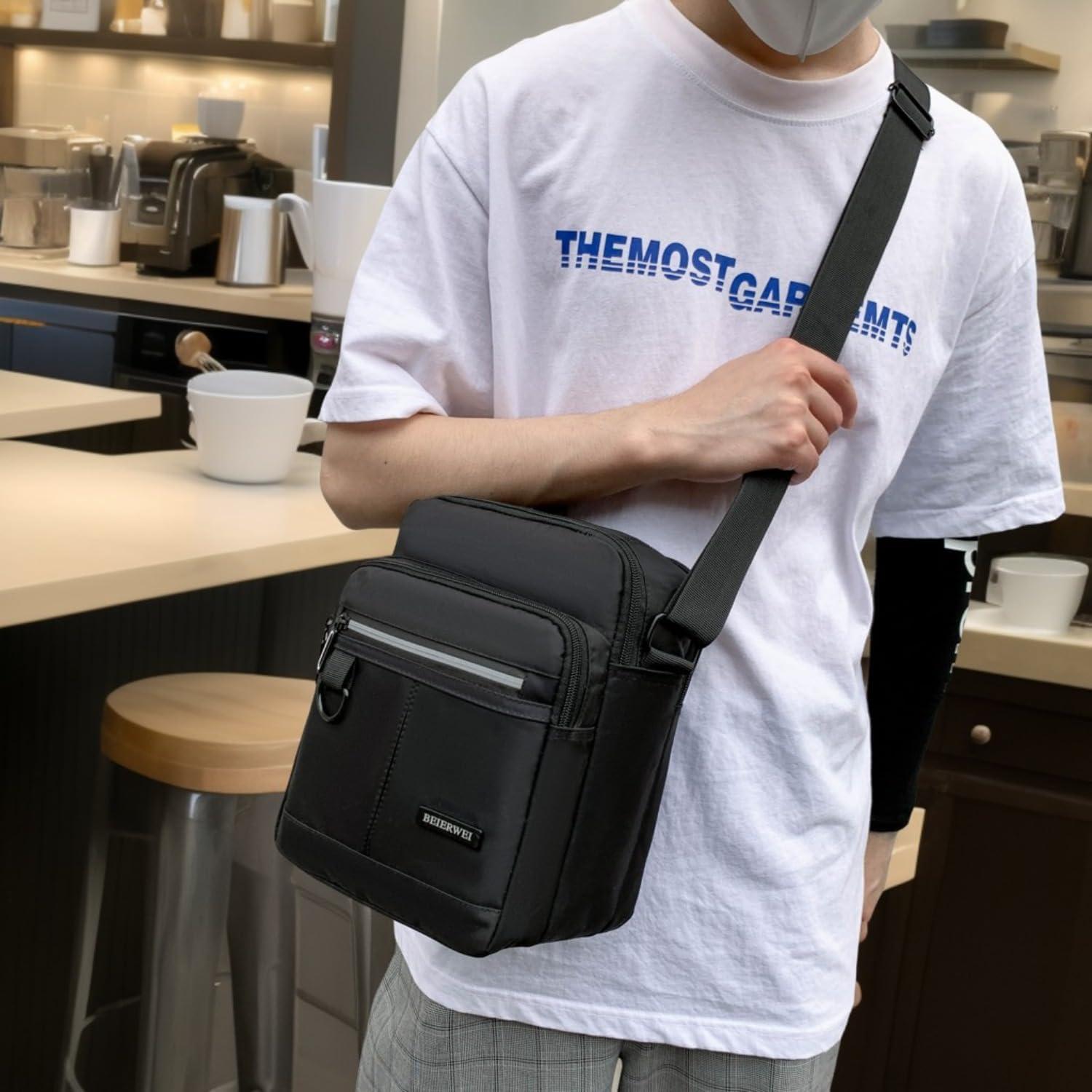 Bolsa Mensajera Impermeable Hombre Bandolera Negra 23x21x10 cm