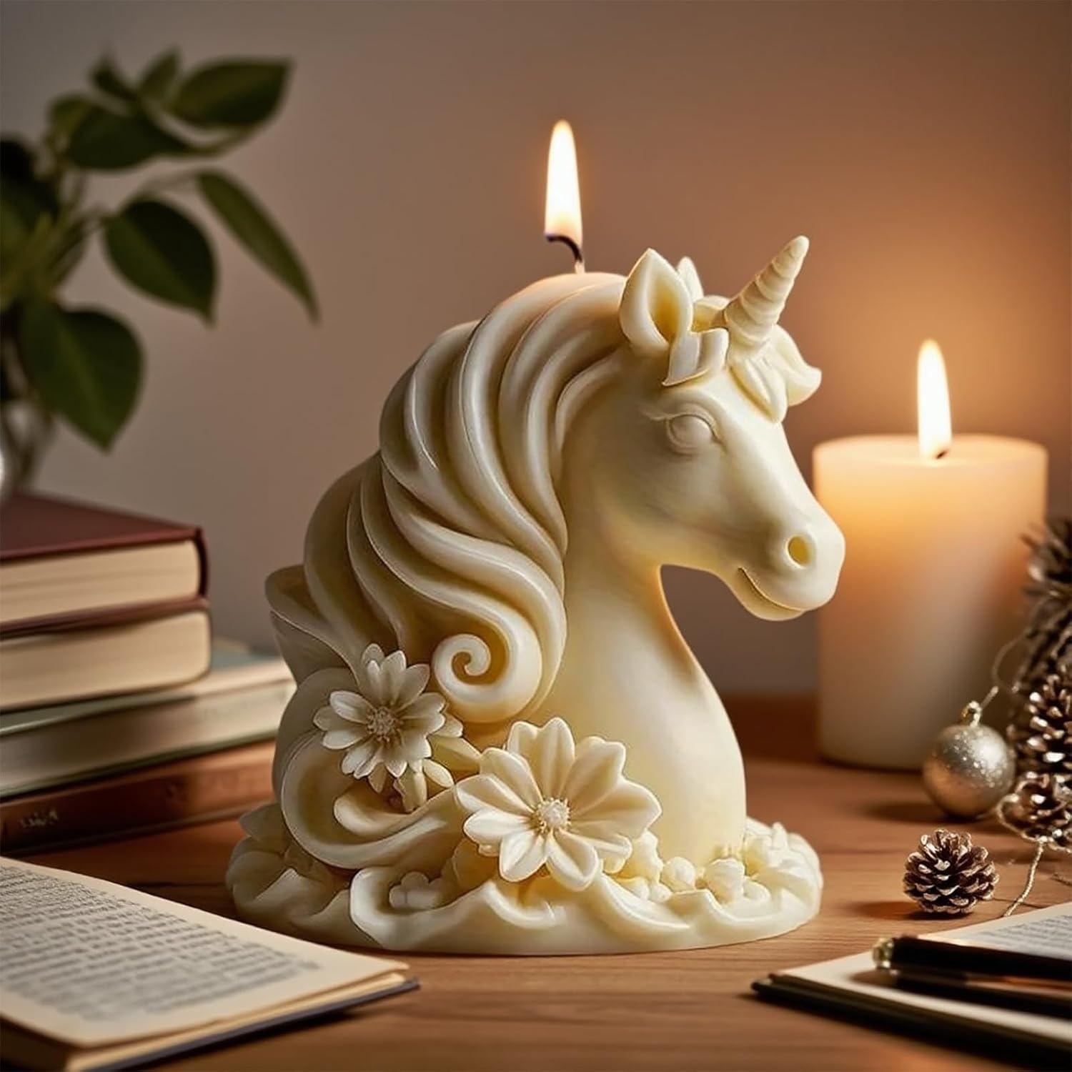 Molde de Vela de Silicona Unicornio CERECO 11.9x3.8x15 cm