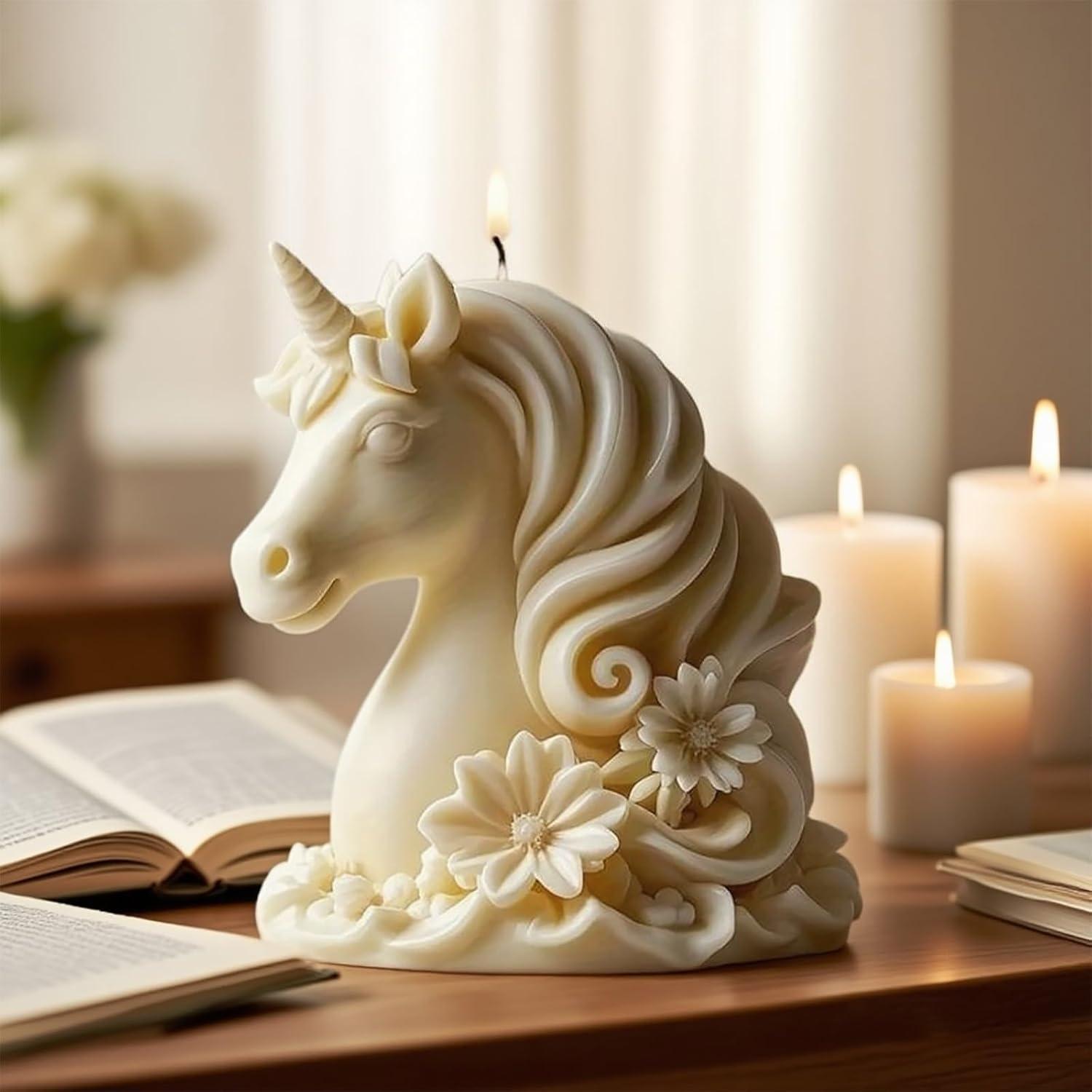 Molde de Vela de Silicona Unicornio CERECO 11.9x3.8x15 cm