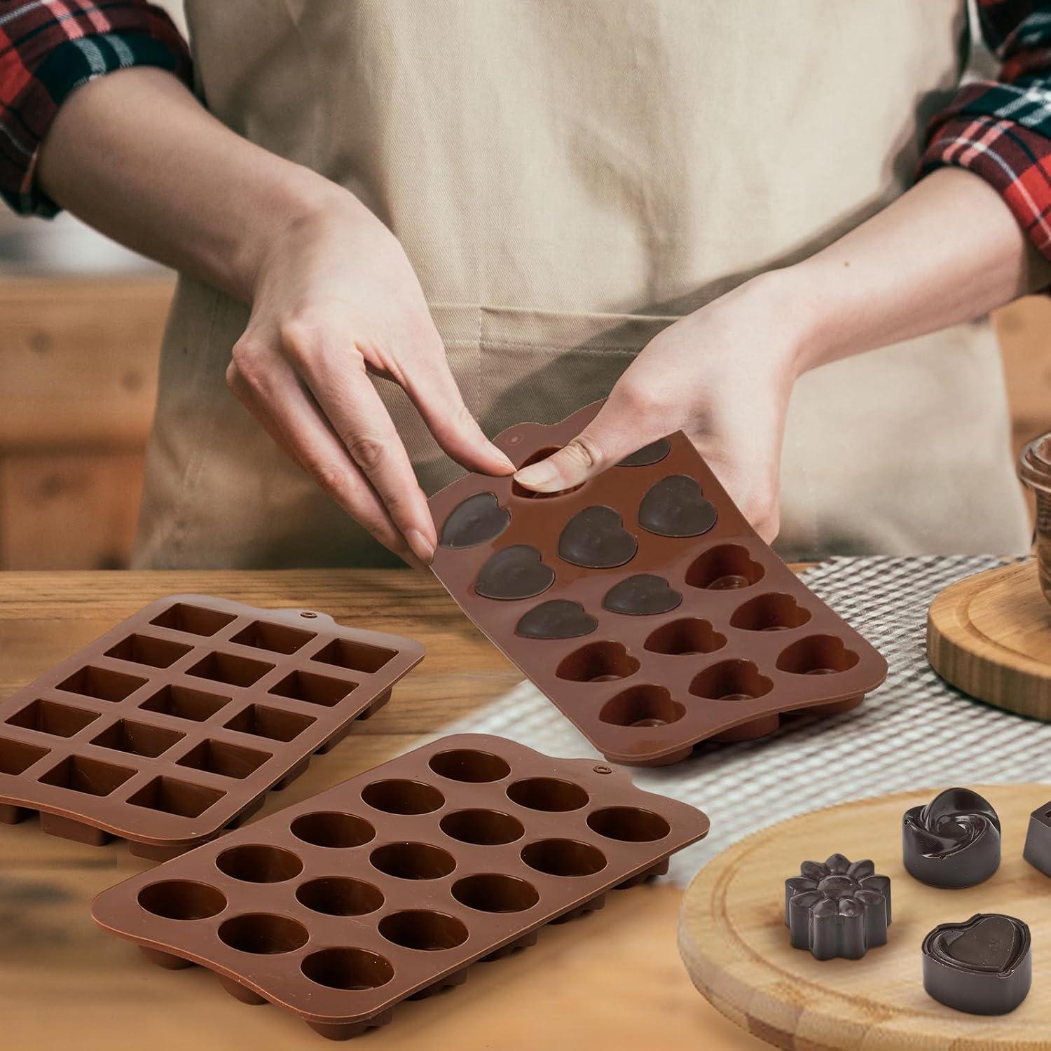 Moldes de Silicona para Chocolate Puyeipt - 4 Piezas Corazones, Flores, Cuadrados, Espirales