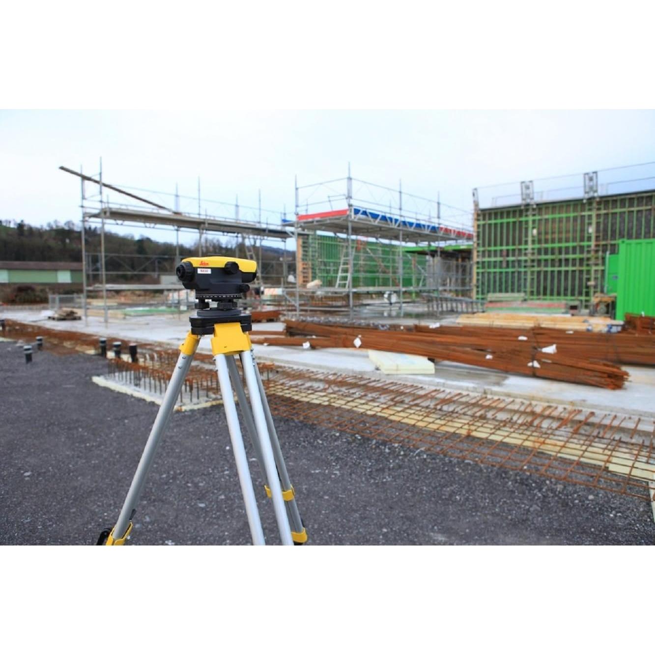 Nivel Óptico Automático Leica NA332 32x 360° IP54