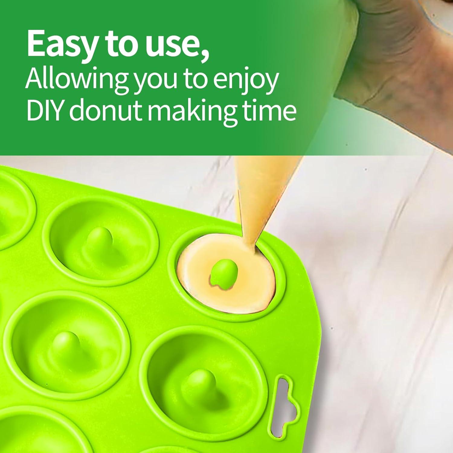 Molde de Donuts Mini de Silicona Cupidove 12 Huecos Verde