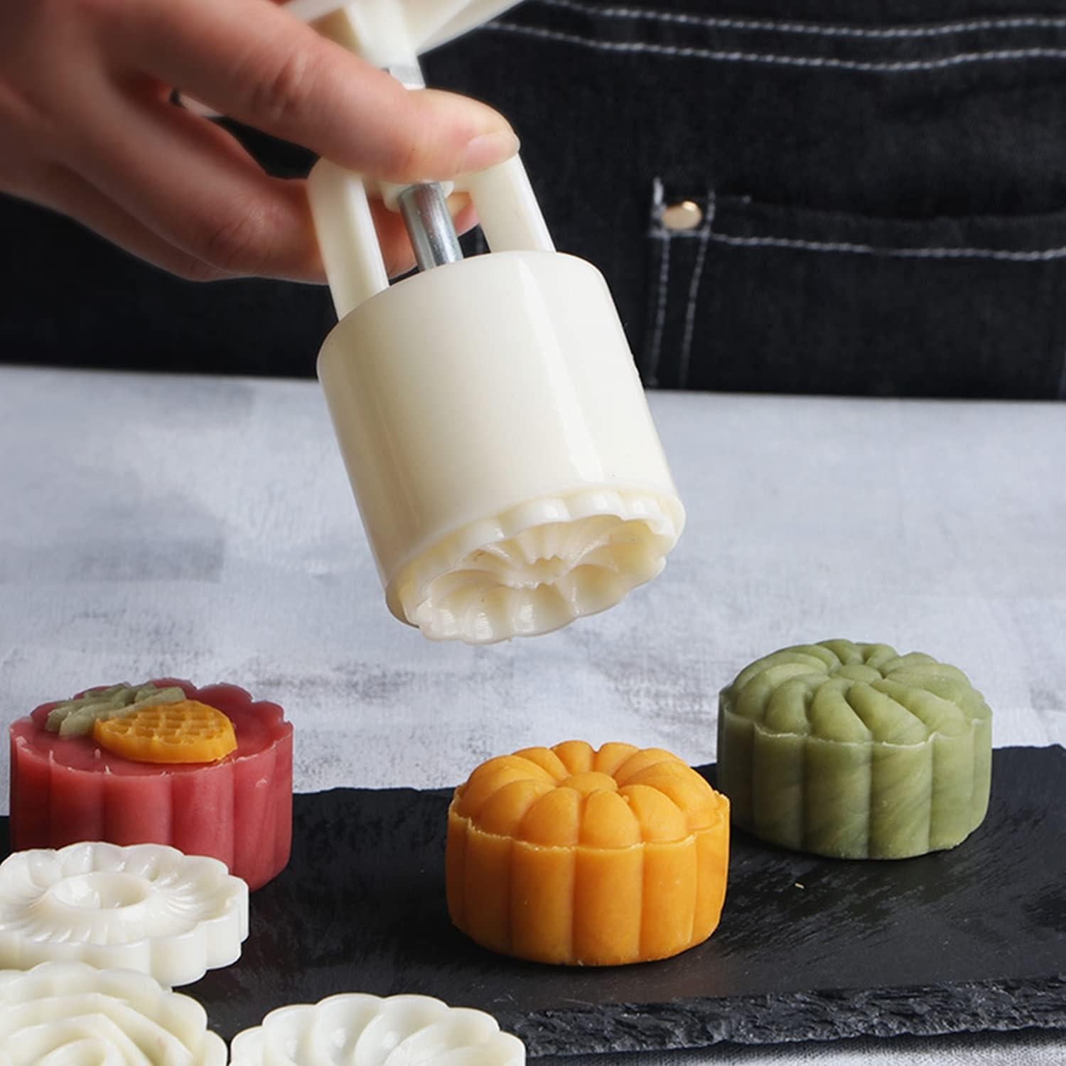 Set de Molde para Bombas de Baño Yeustkony con 12 Sellos