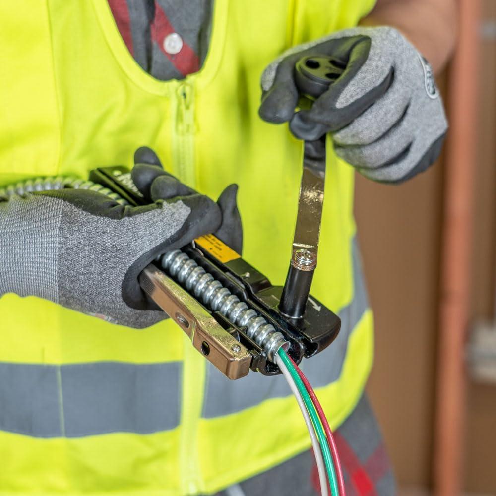 Cortador de Cable Blindado Klein Tools 53725 - Corta 9.5 mm