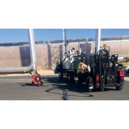 Sellador de Grietas de Asfalto GoldStar 615 - 15.88 kg