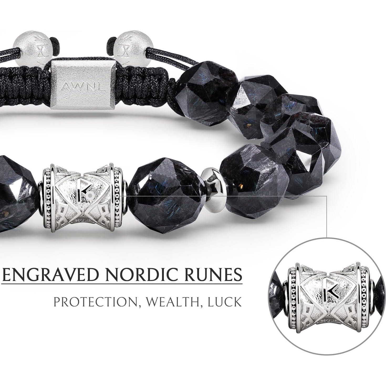 Pulsera de cuentas de Nuummite AWNL con charm de plata 19.1cm