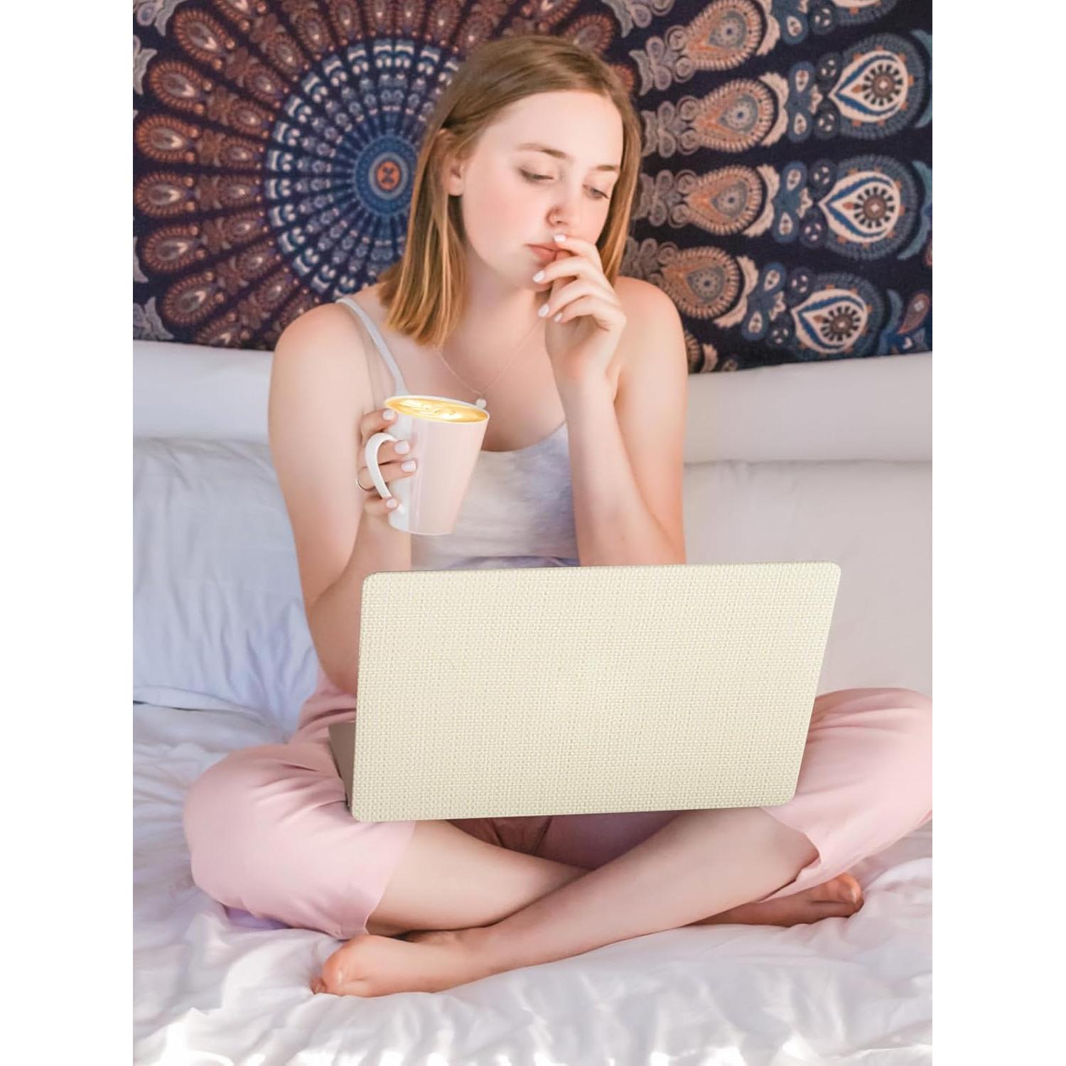 Funda Dura Seorsok para MacBook Air 13" Beige 2022-2018