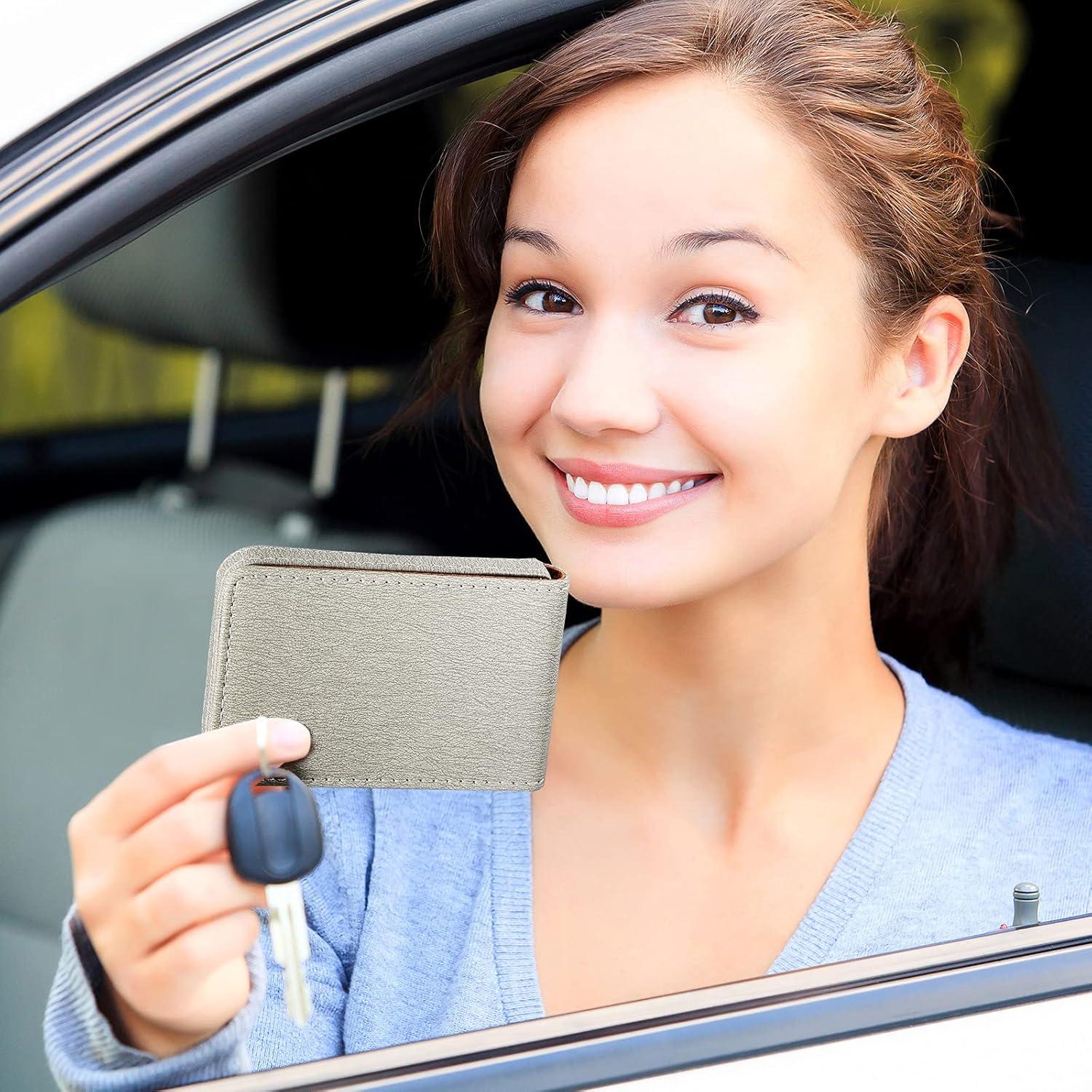 Soporte de Tarjeta de Negocios Outus con Cierre Magnético - 4 Colores