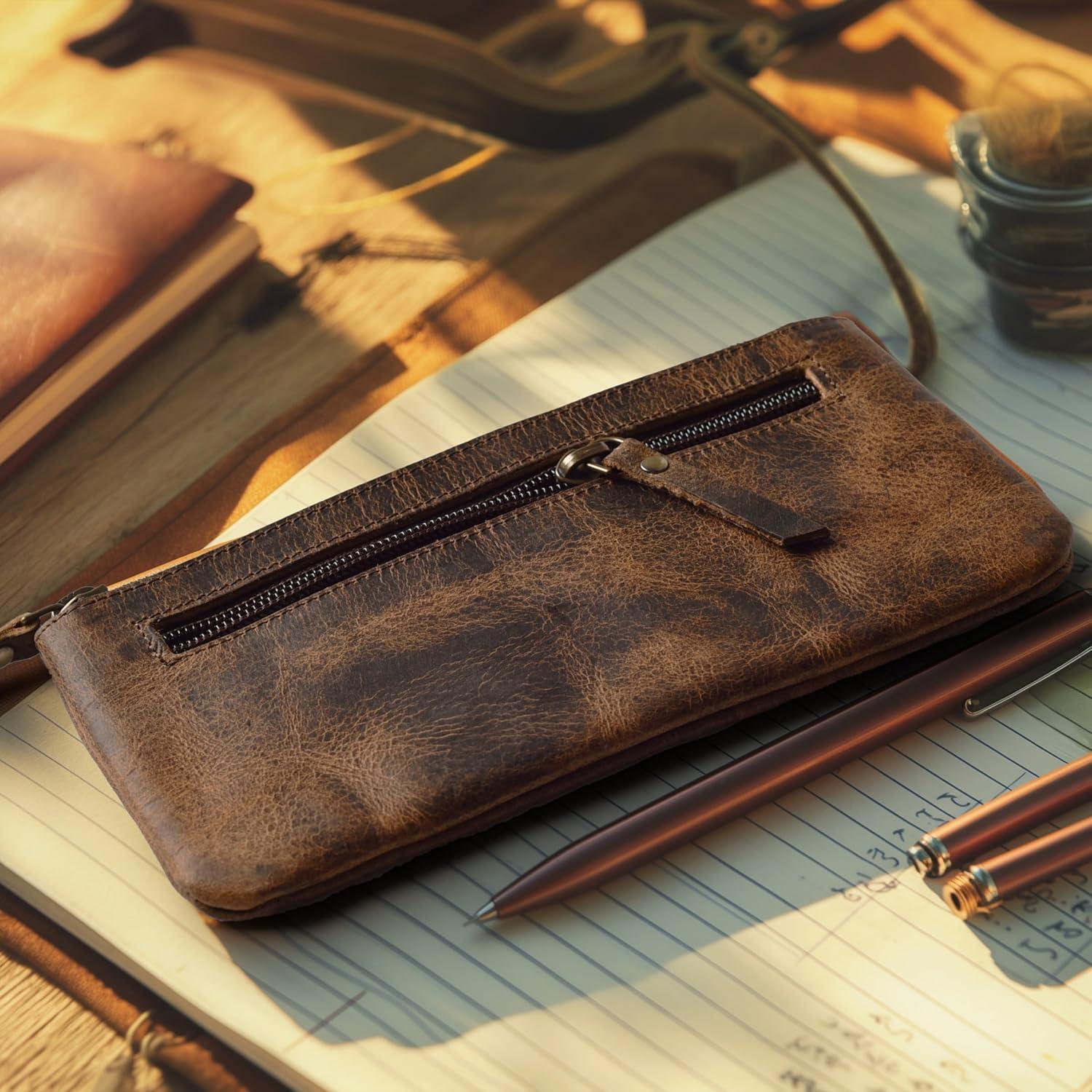Funda de Lápiz de Cuero Genuino Leather Village - Marrón Vintage 20x10 cm