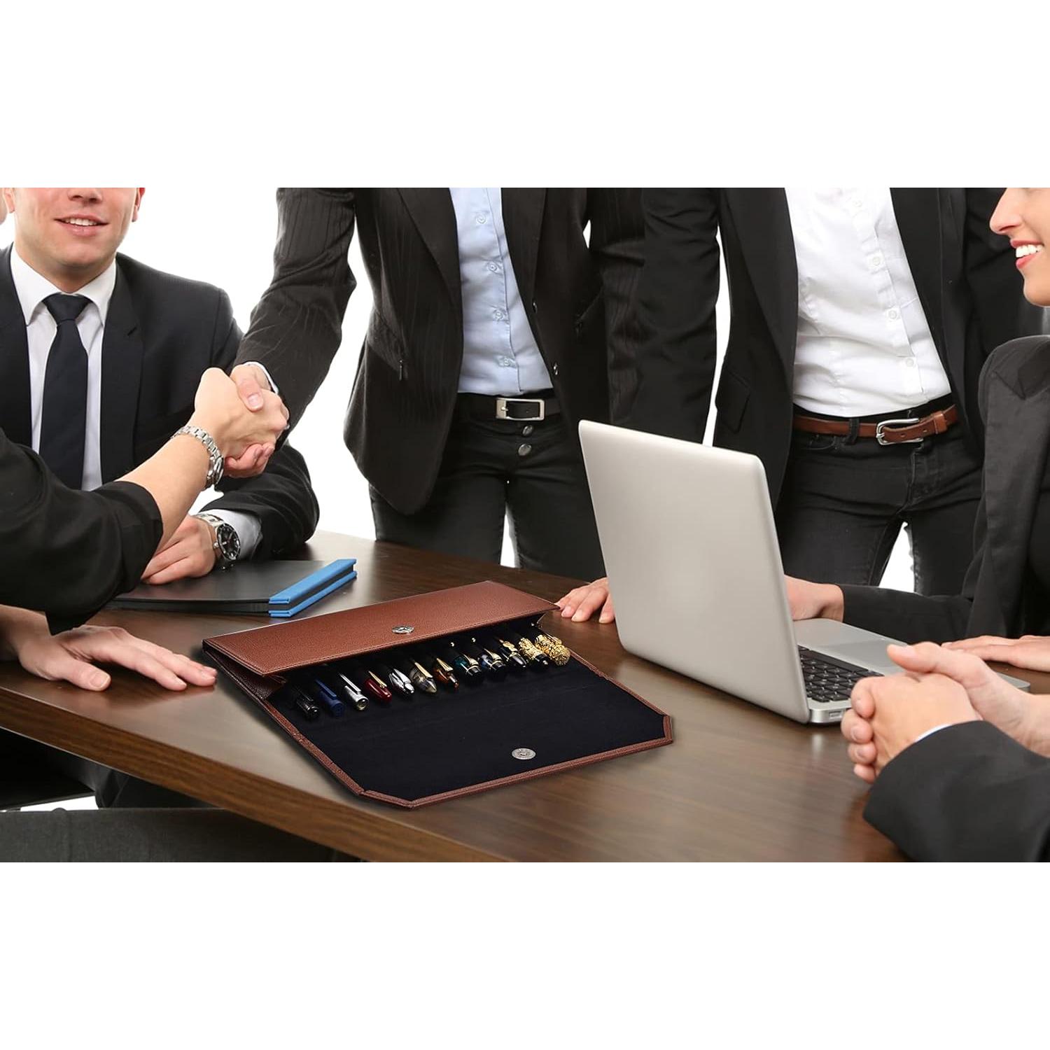 Estuche para Plumas Lanxivi Café 12 Compartimentos Cuero PU