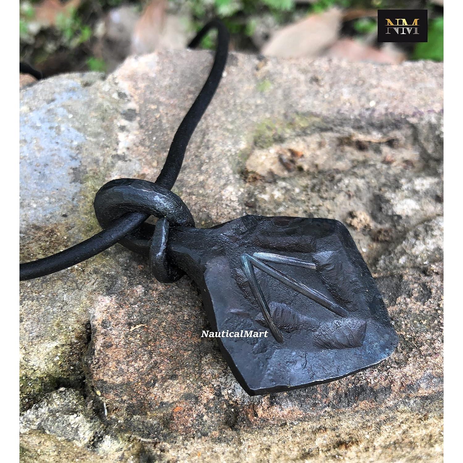 Collar Talisman Vikingo de Hierro Forjado Nauticalmart