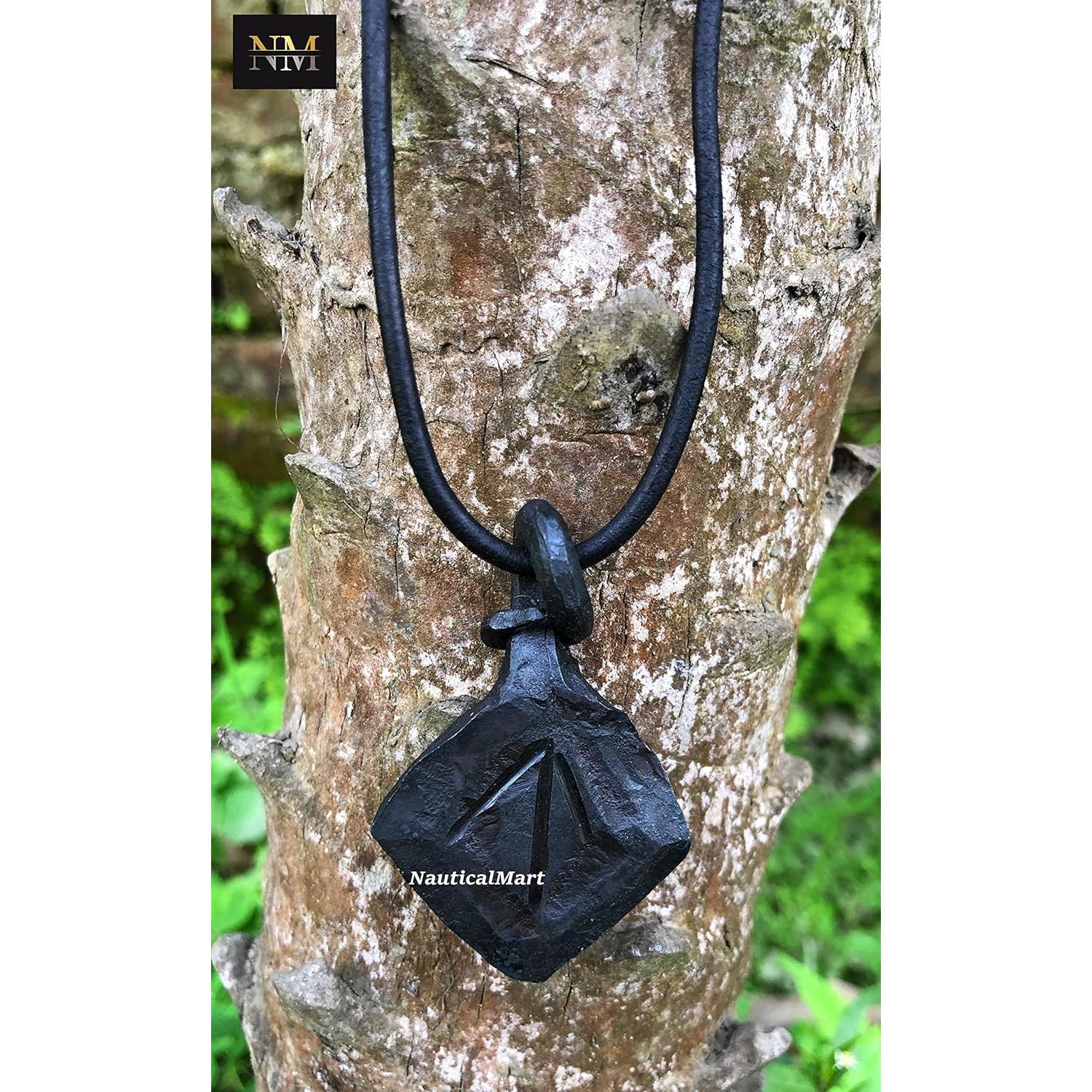 Collar Talisman Vikingo de Hierro Forjado Nauticalmart